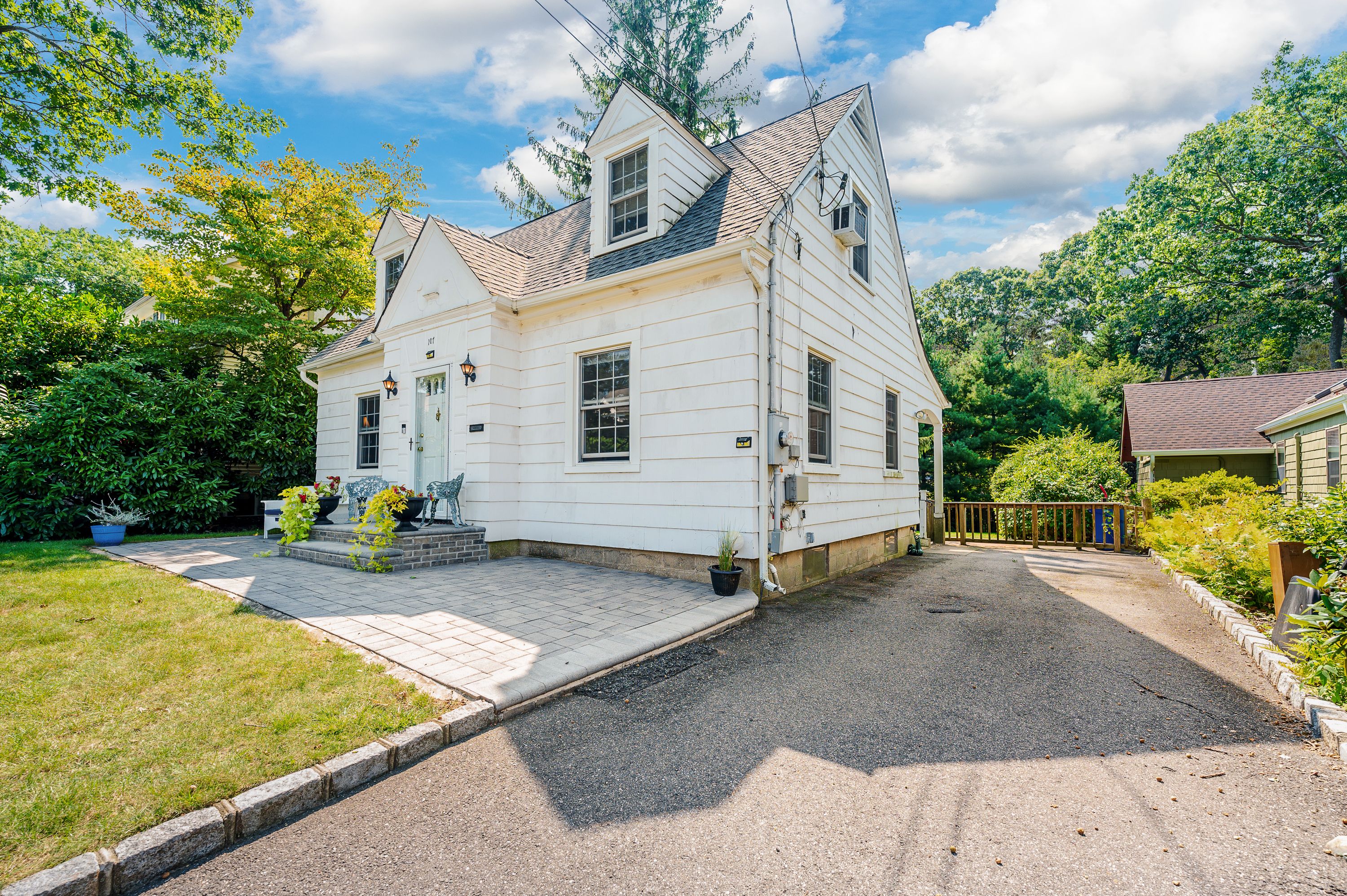 107 Willow Avenue 