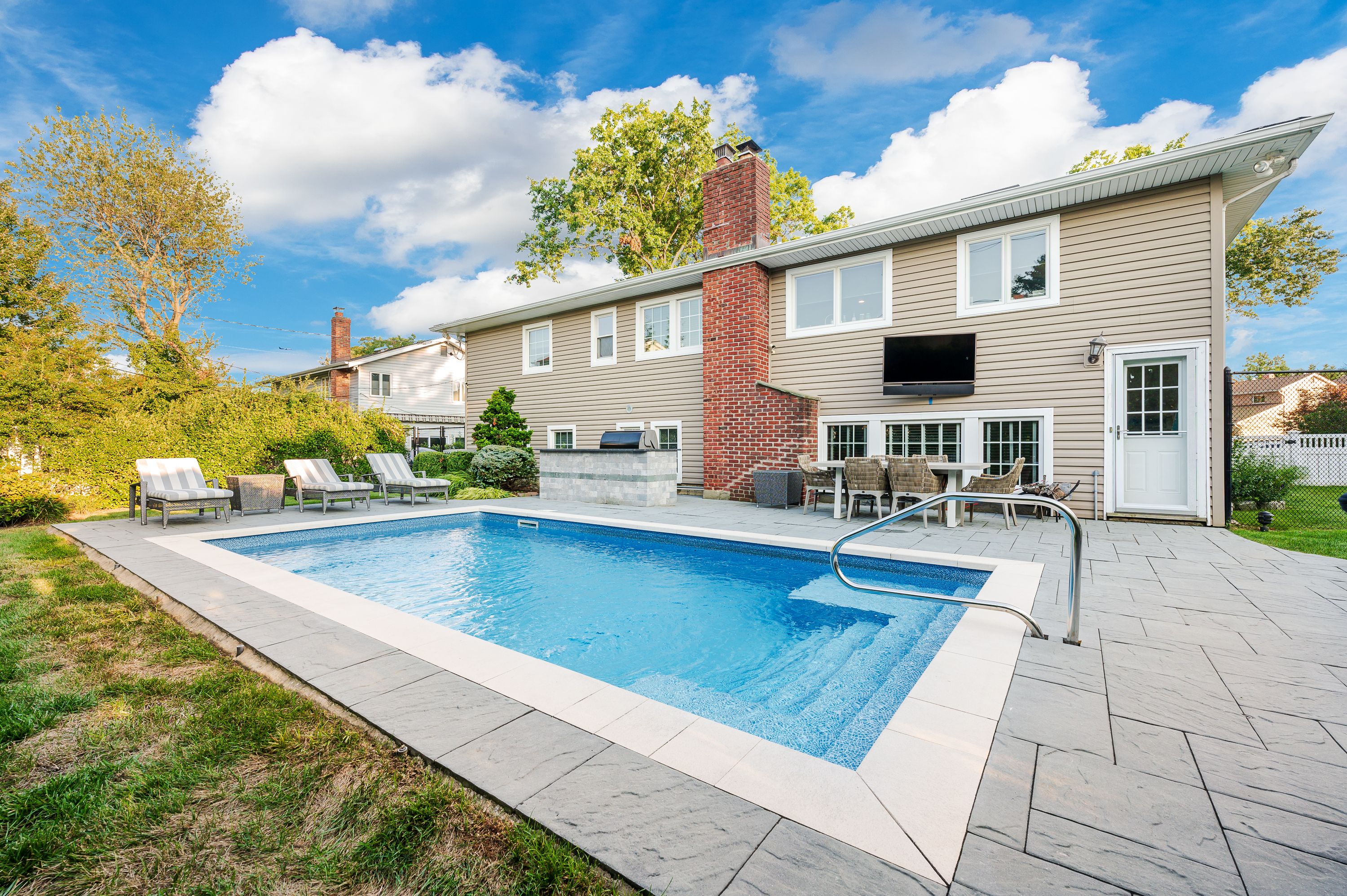 110 Country Village Court 