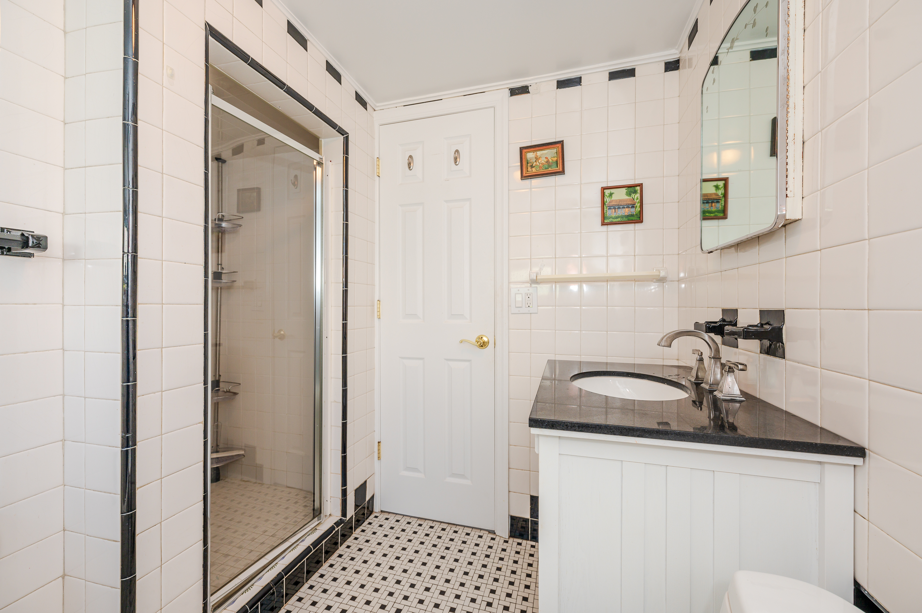 460 Monroe Boulevard 