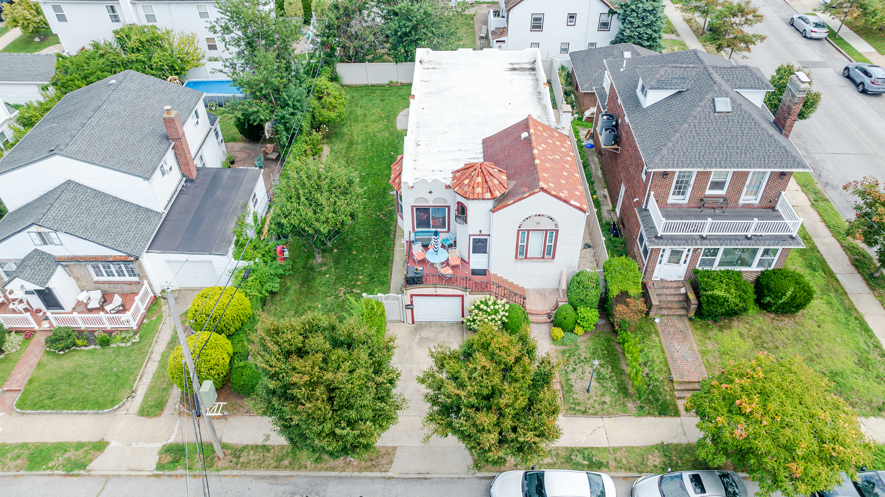 460 Monroe Boulevard 