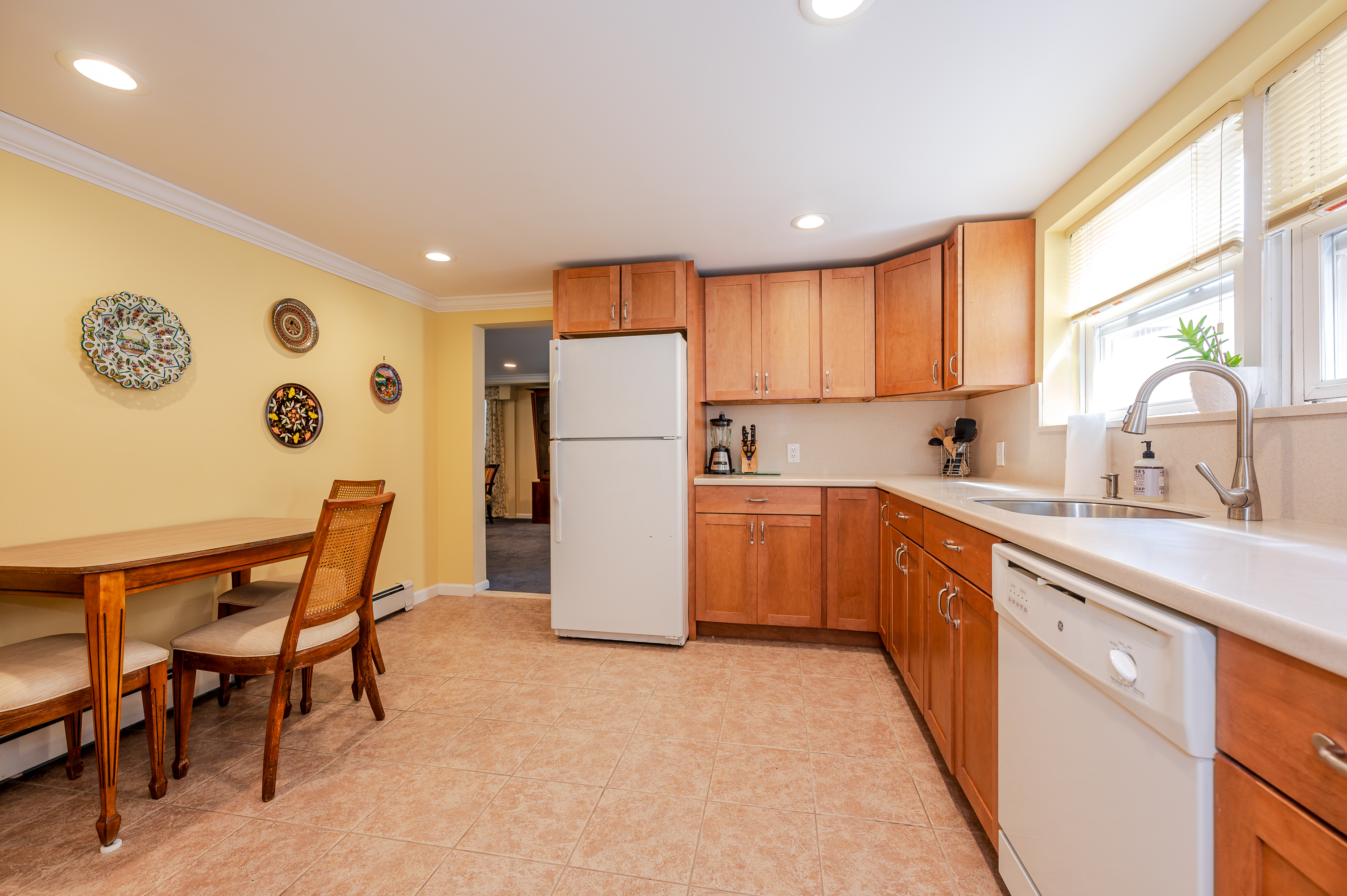 460 Monroe Boulevard 