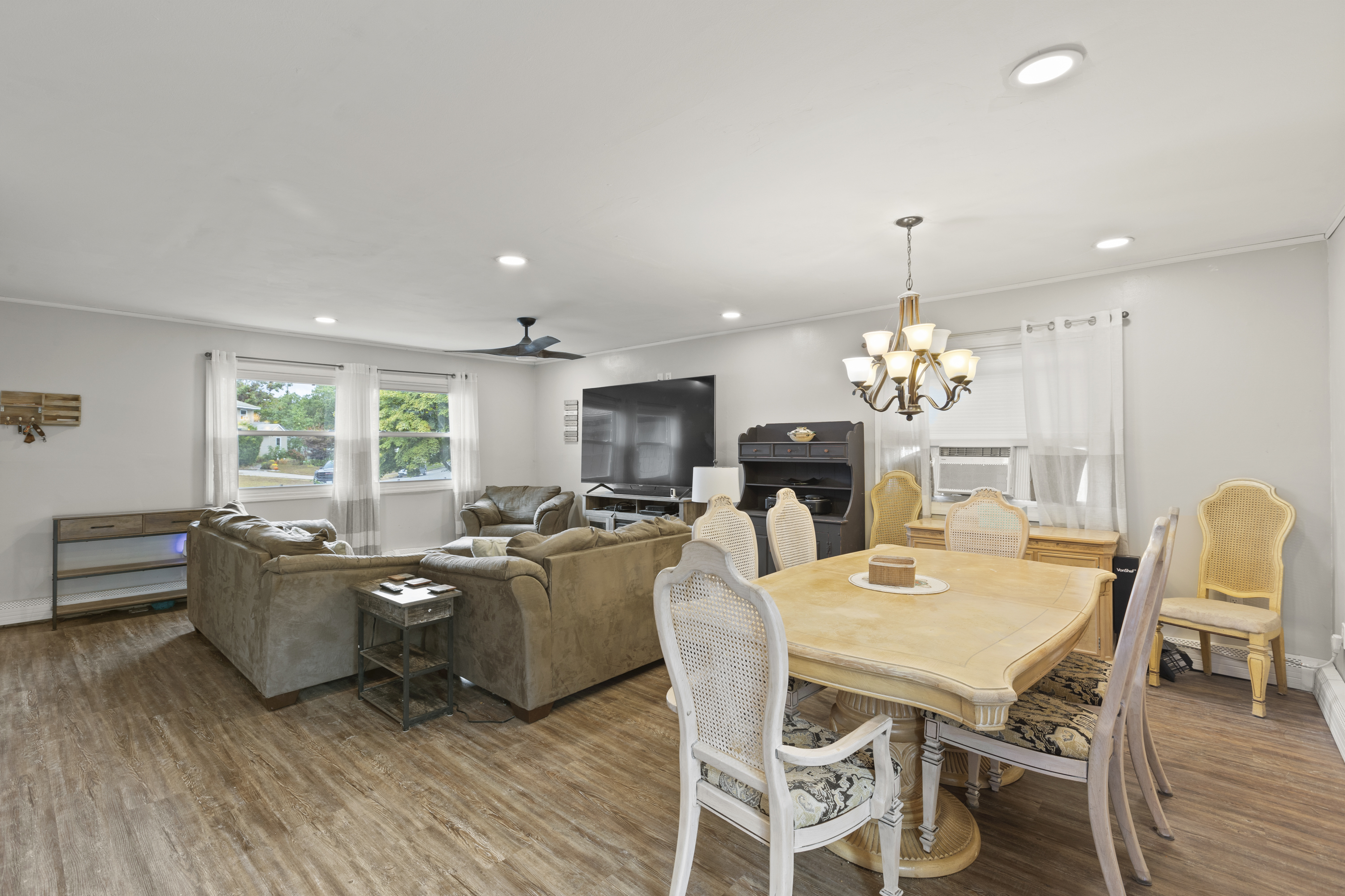 215 Avondale Drive 