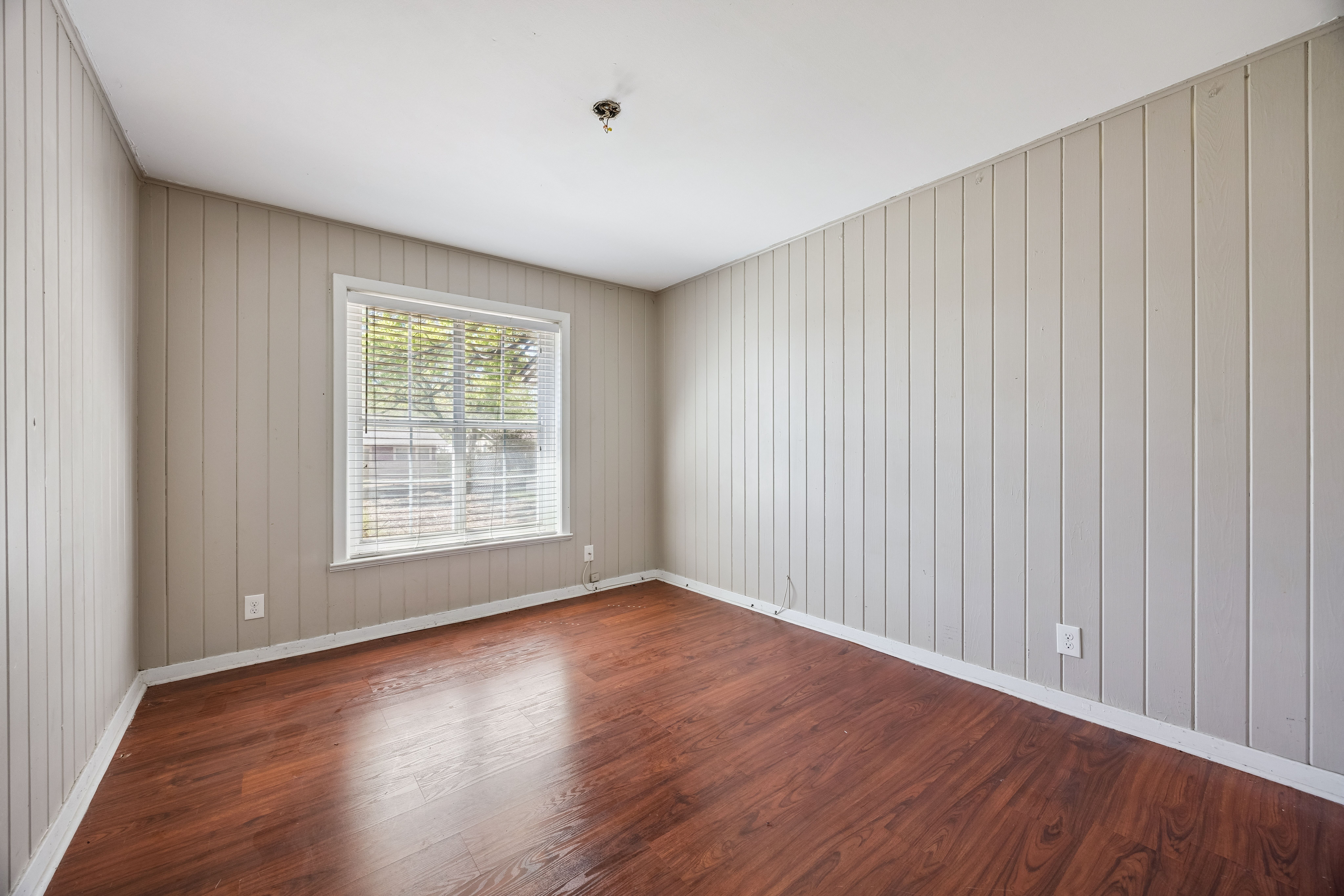 5112 Ravensdale Lane 