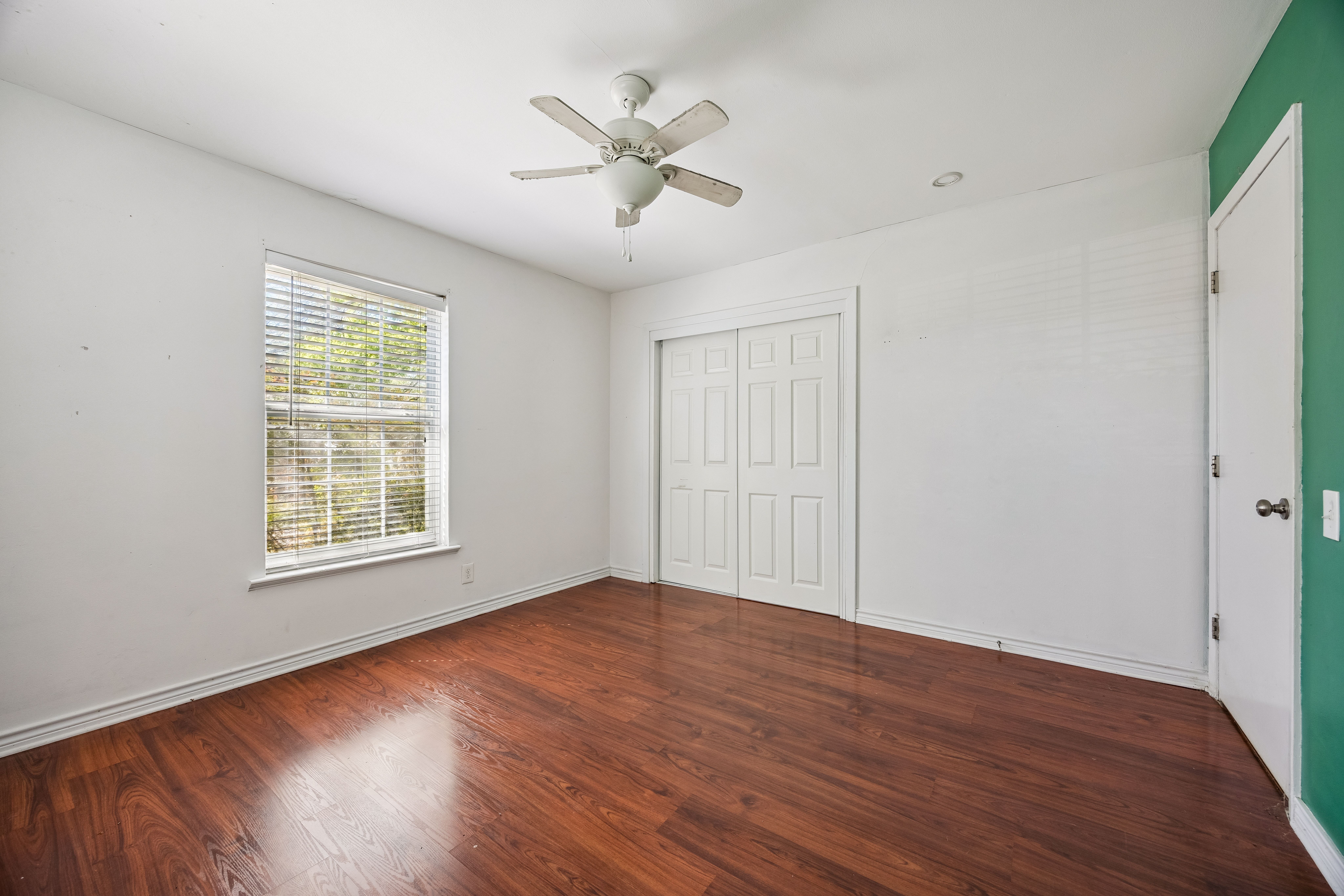 5112 Ravensdale Lane 