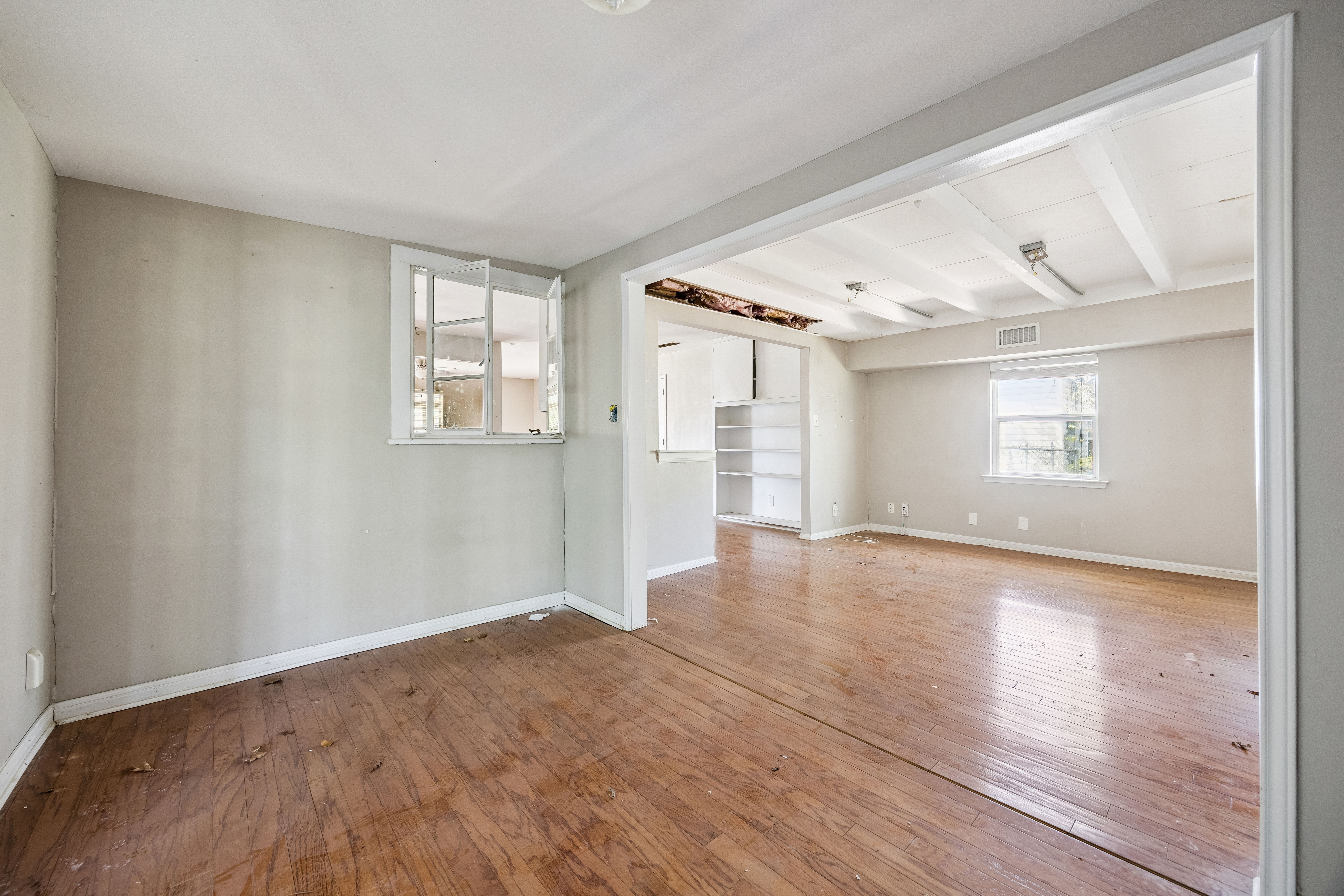 5112 Ravensdale Lane 