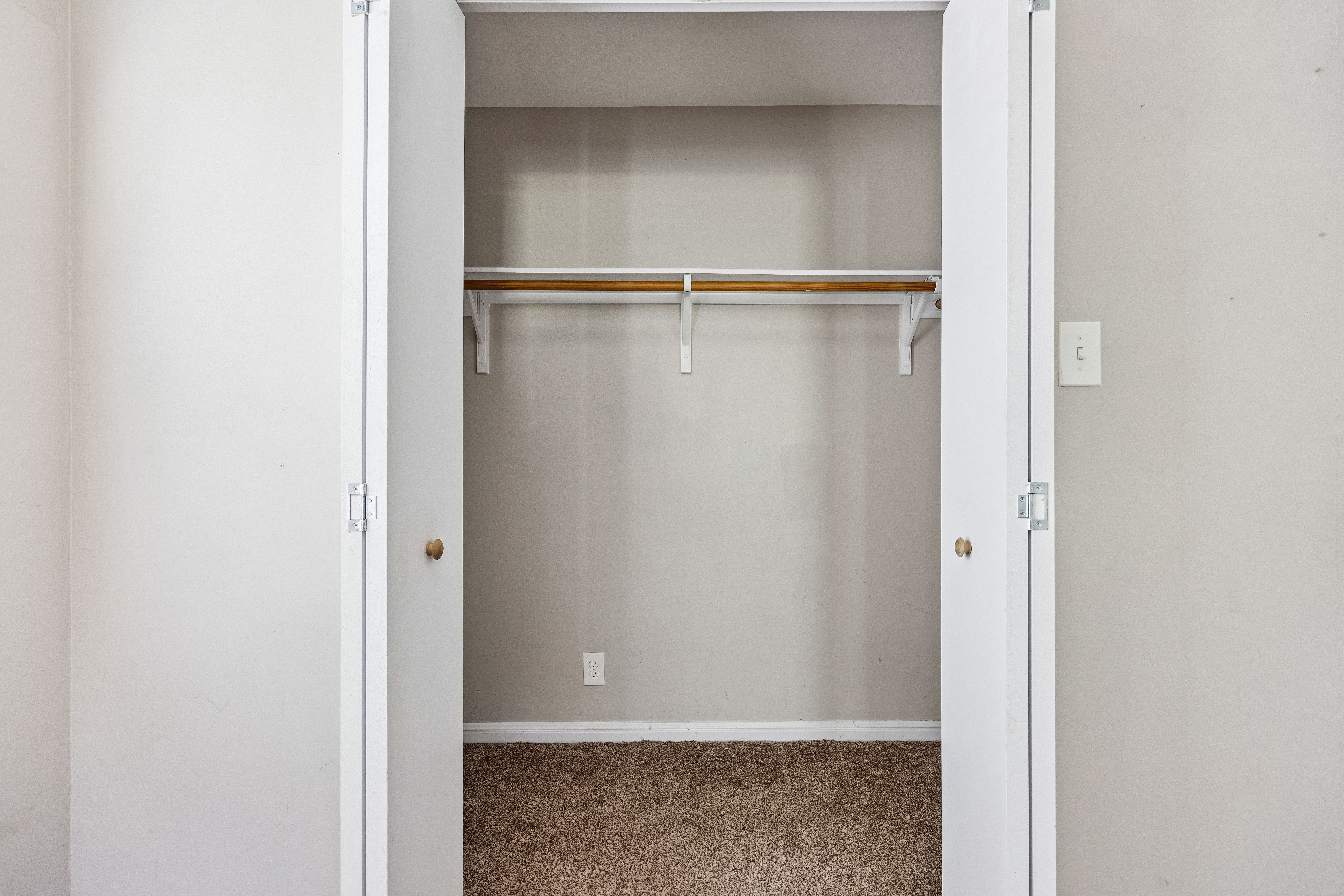 5112 Ravensdale Lane 