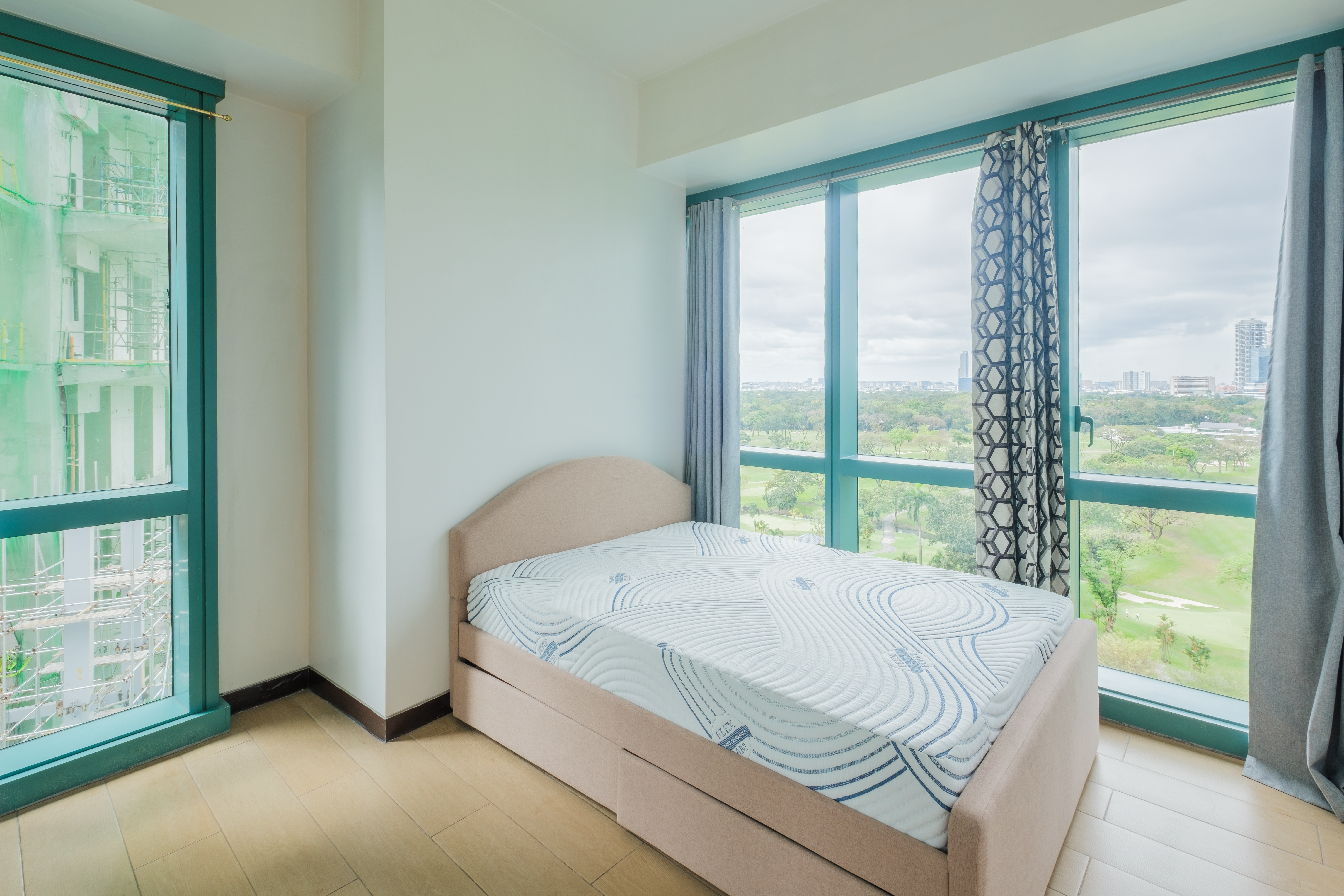 Eight Forbestown Road Fort Bonifacio Global City