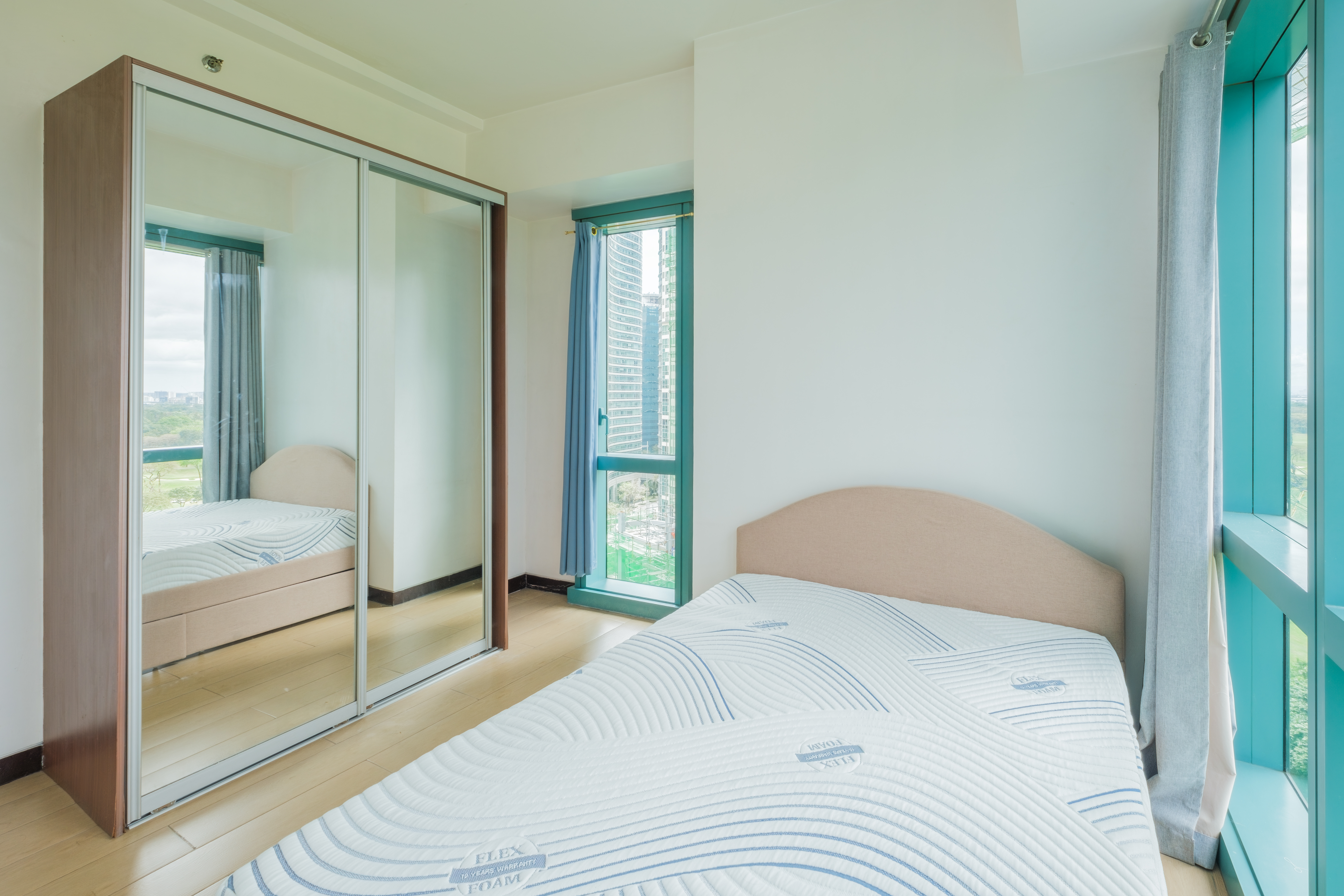 Eight Forbestown Road Fort Bonifacio Global City