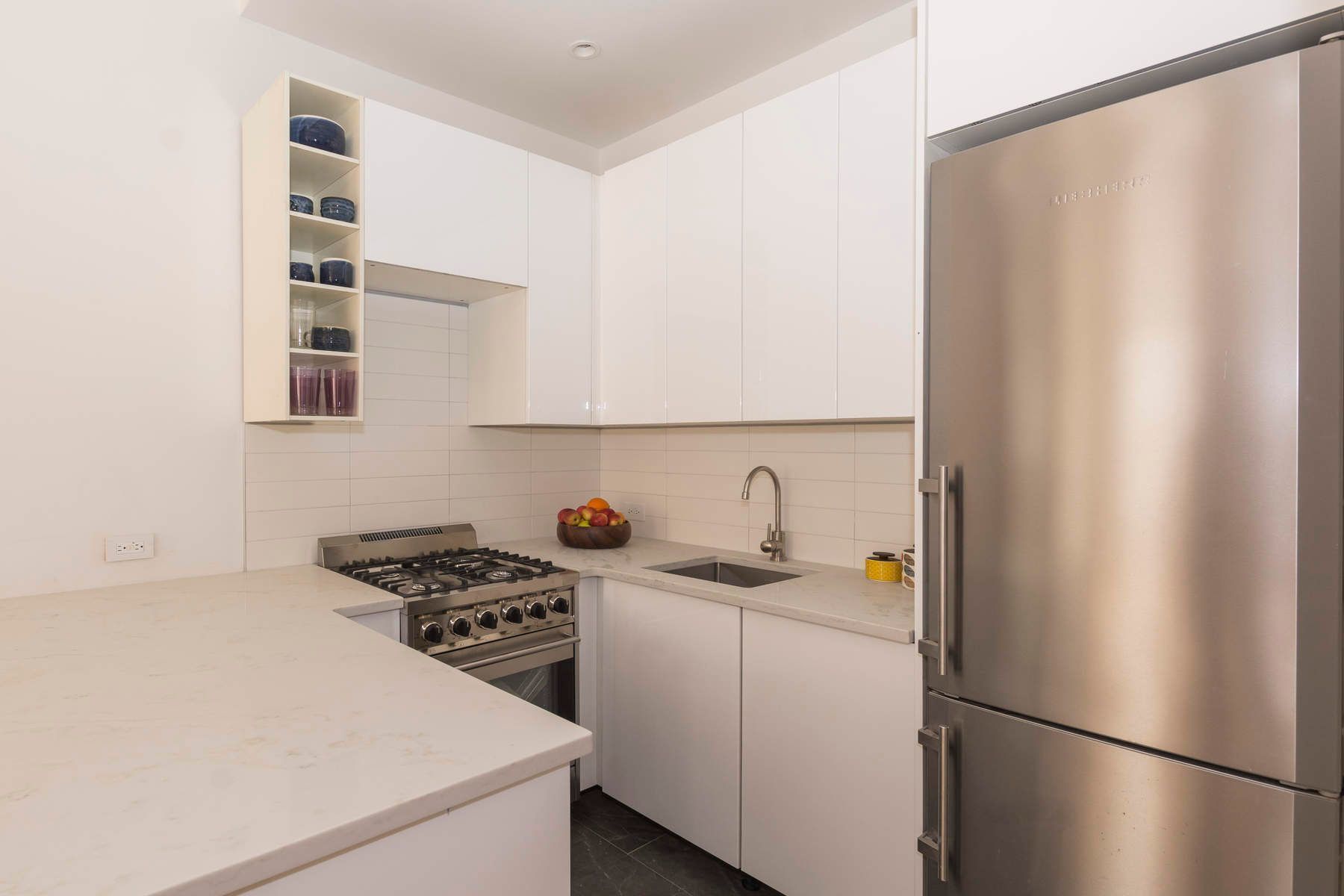 425 West 21st Street 2