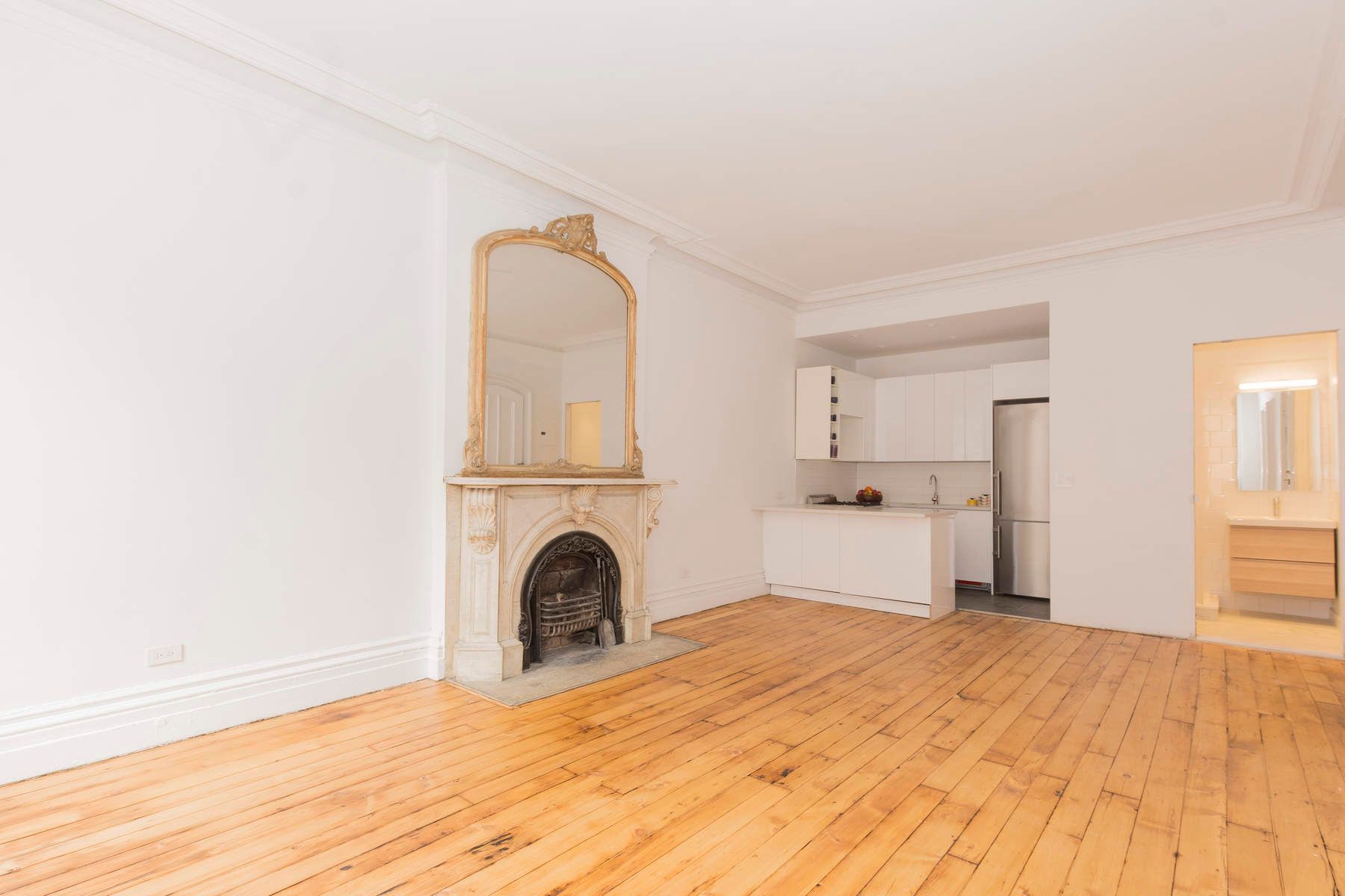 425 West 21st Street 2