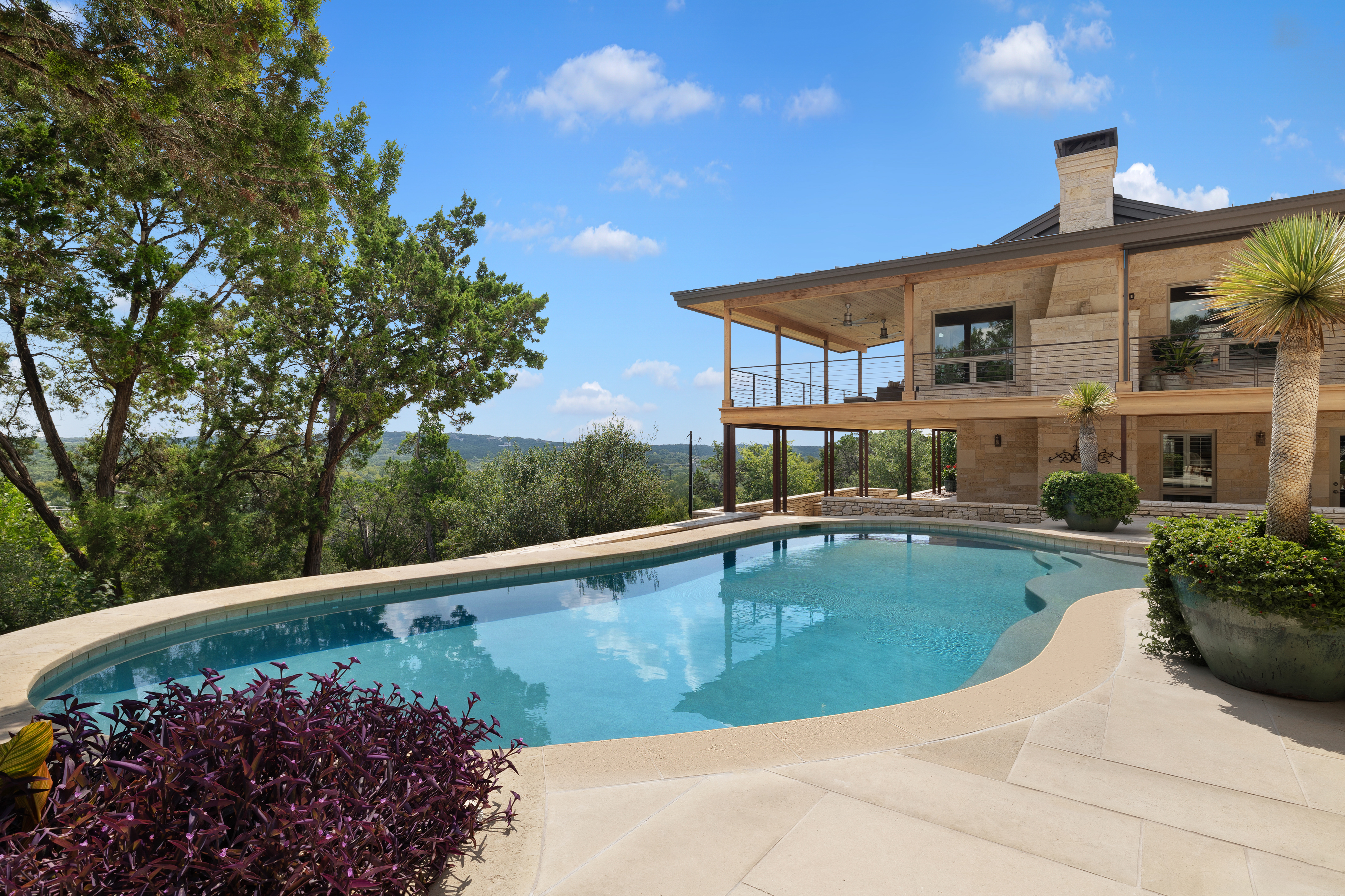 9102 North Madrone Trail 