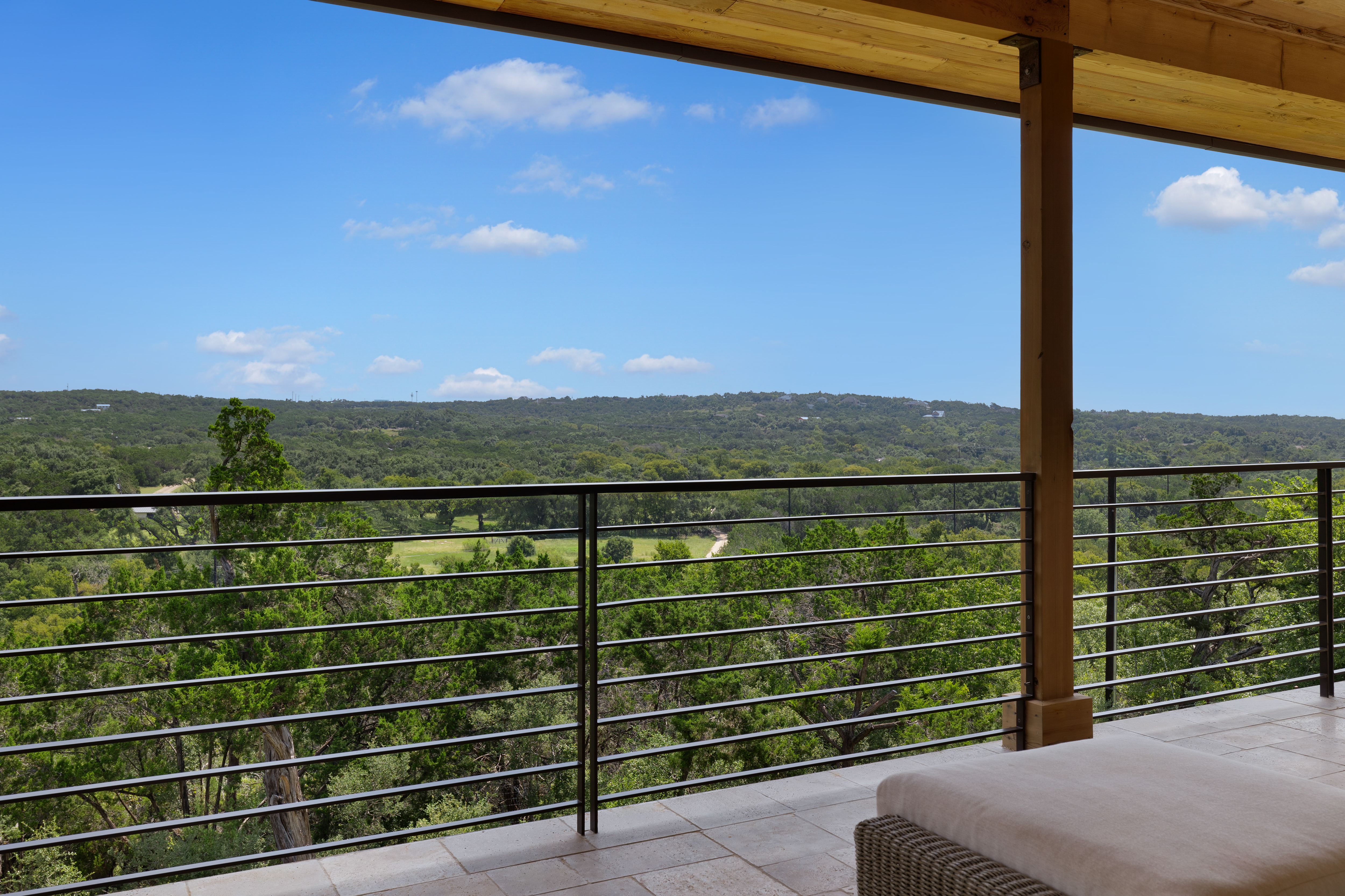 9102 North Madrone Trail 