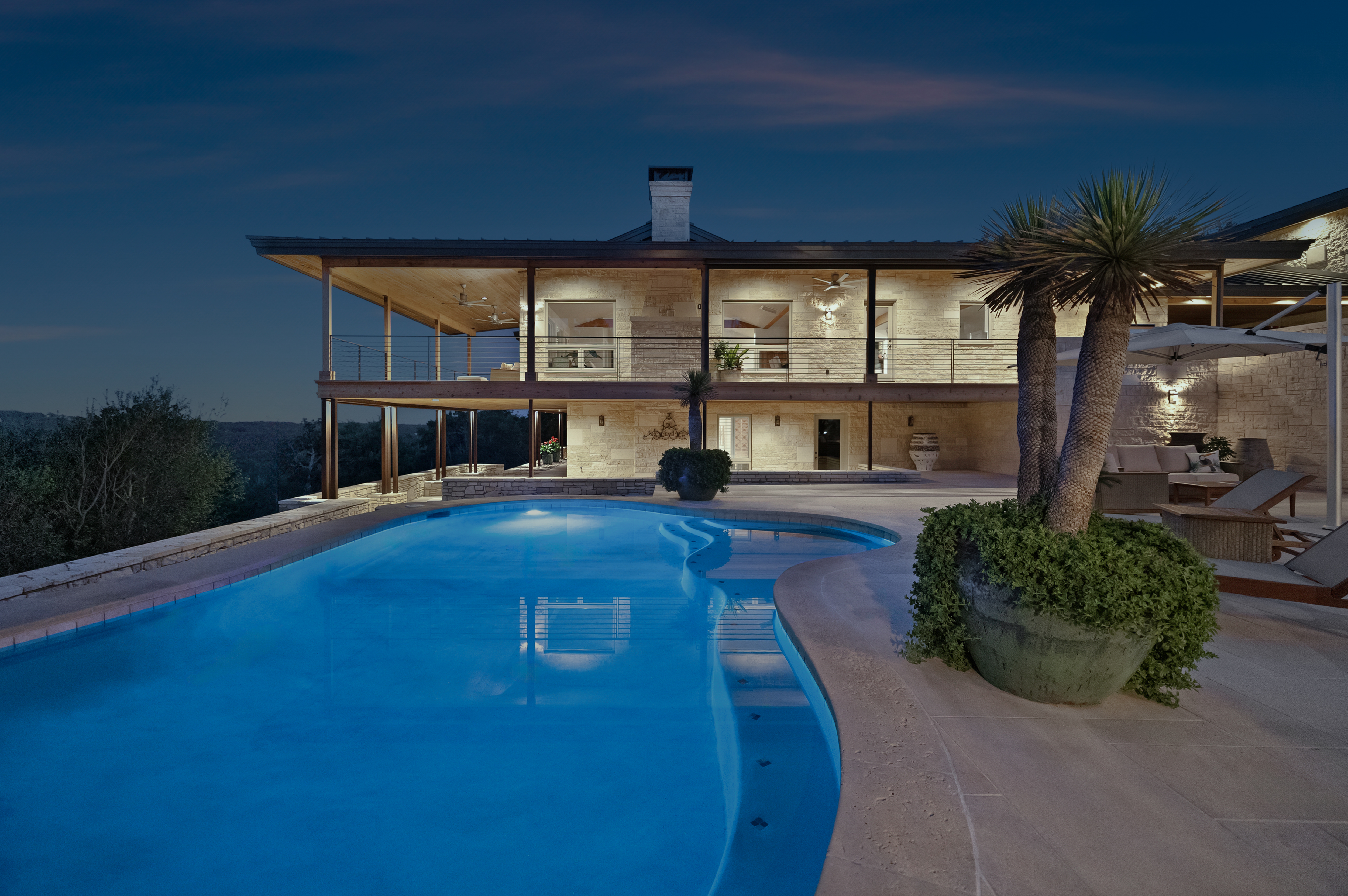 9102 North Madrone Trail 