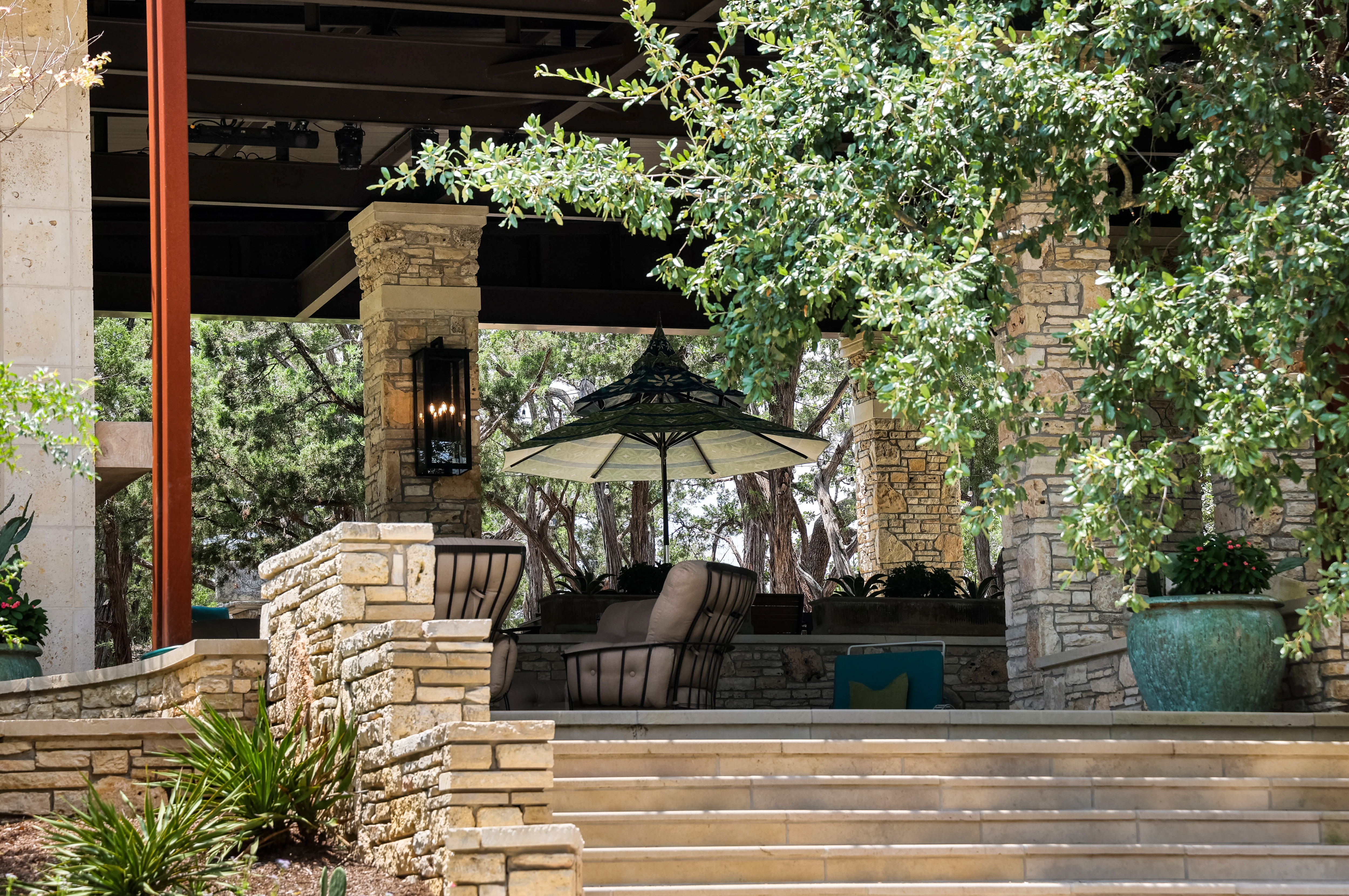 9102 North Madrone Trail 