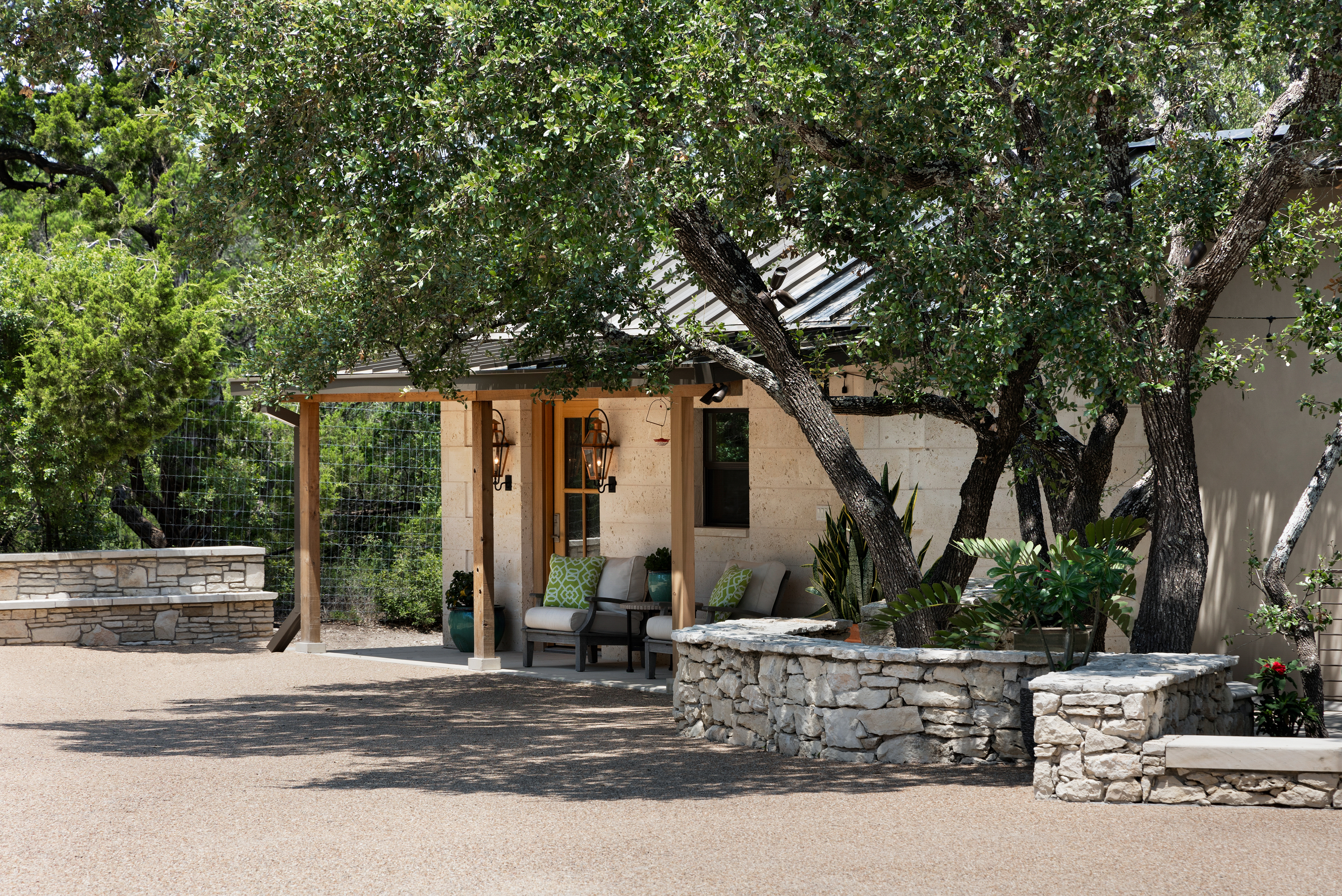 9102 North Madrone Trail 