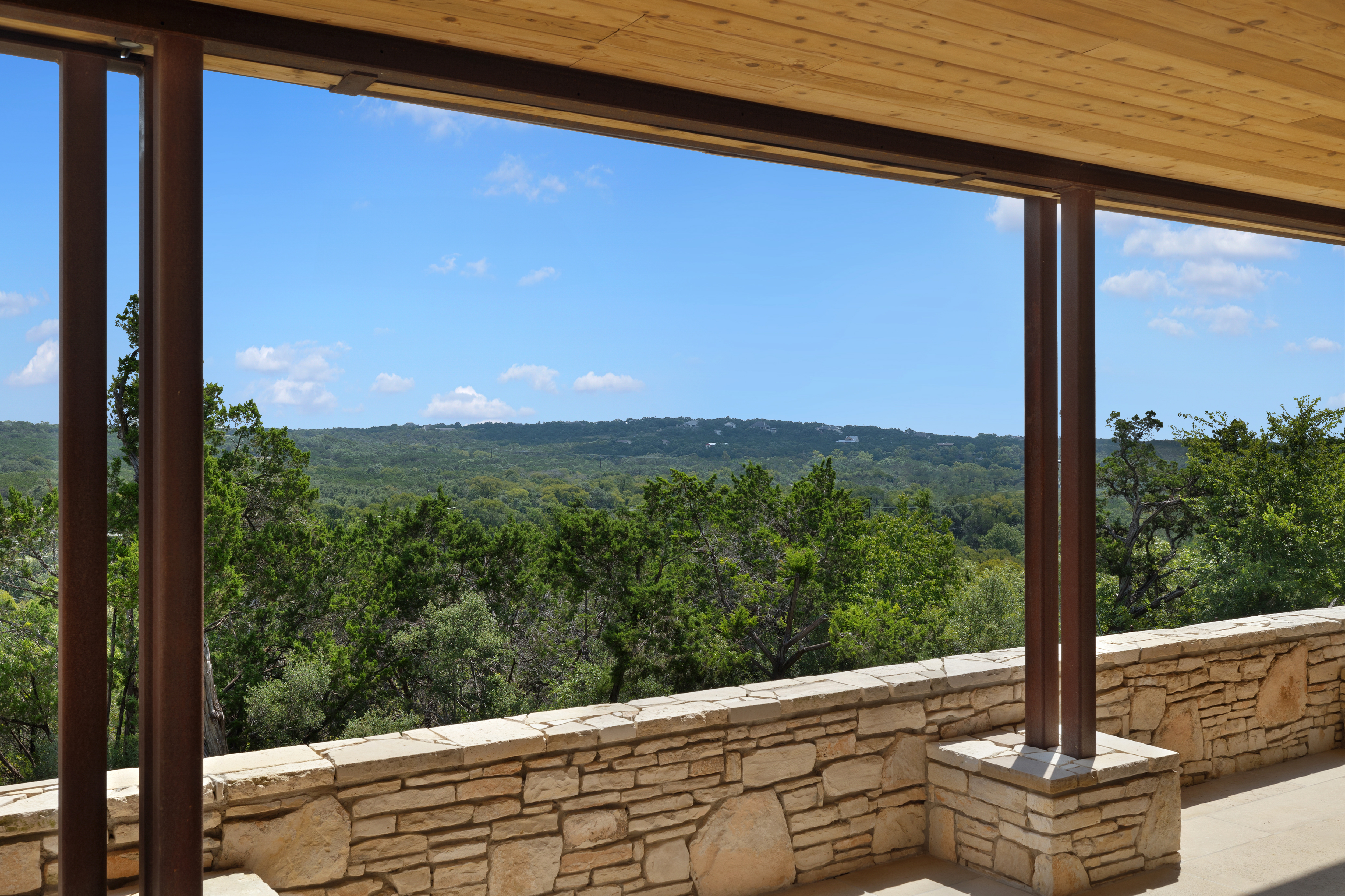 9102 North Madrone Trail 