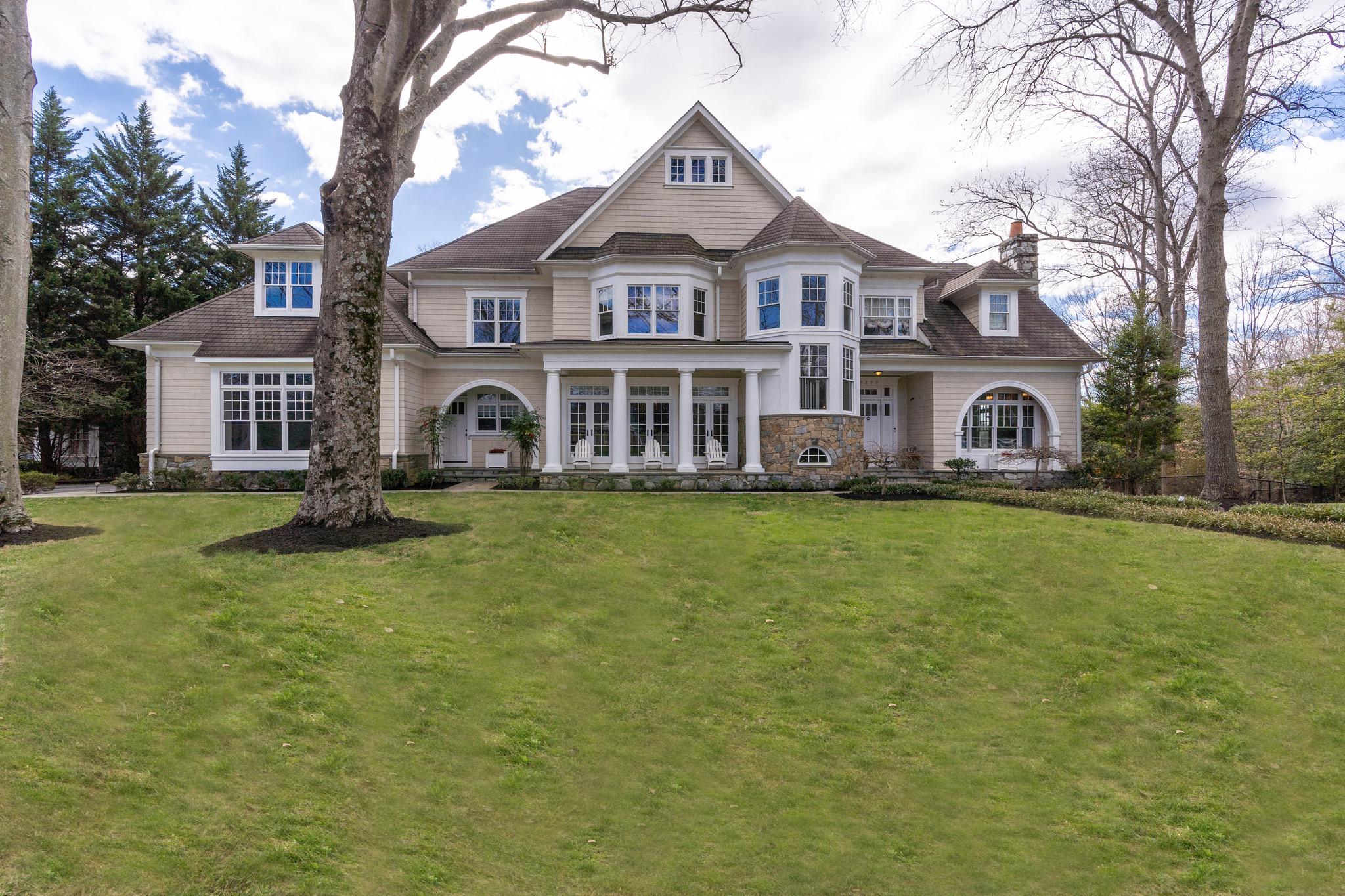 9200 Beech Hill Drive 