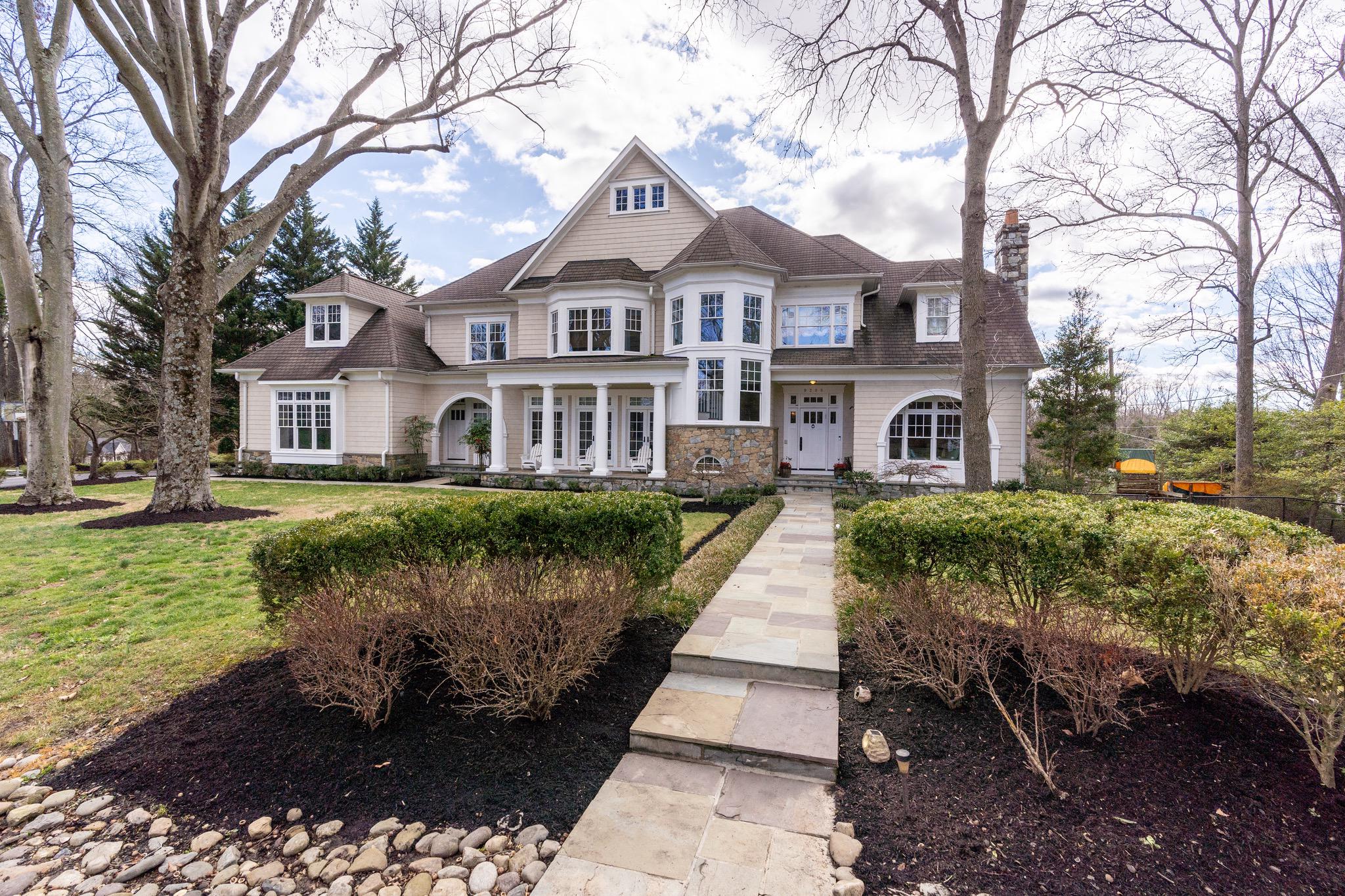 9200 Beech Hill Drive 