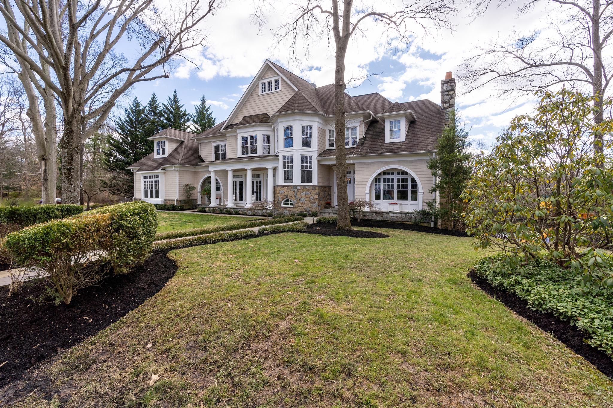 9200 Beech Hill Drive 