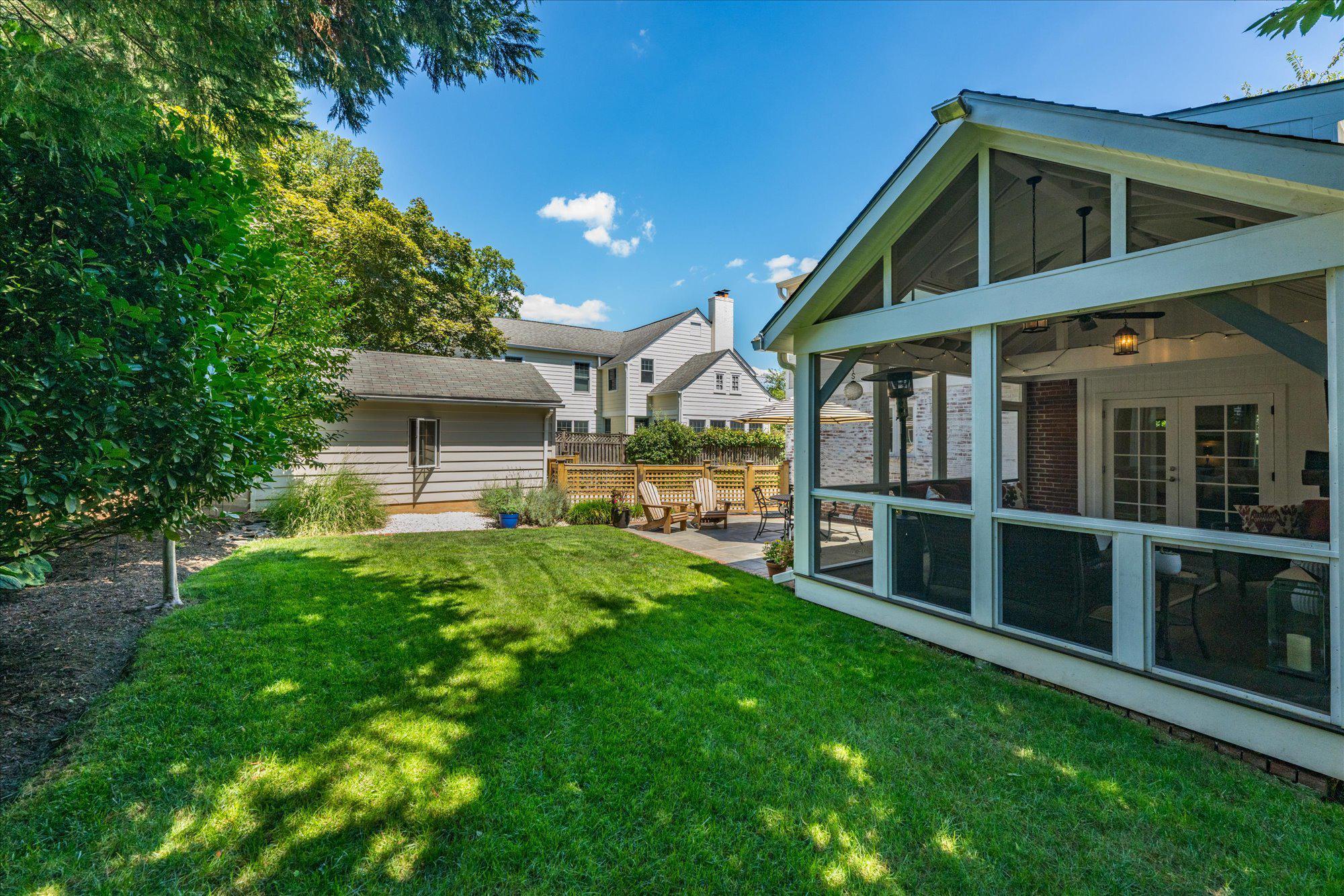7816 Stratford Road 