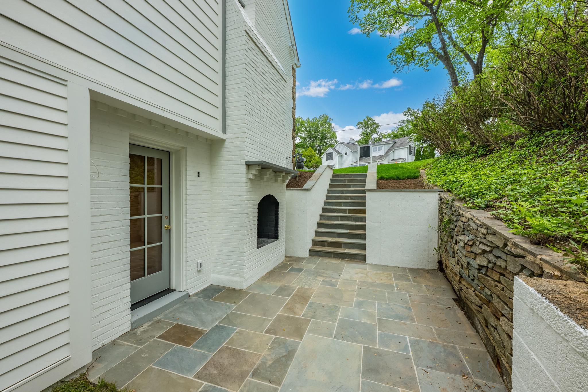 9622 Parkwood Drive