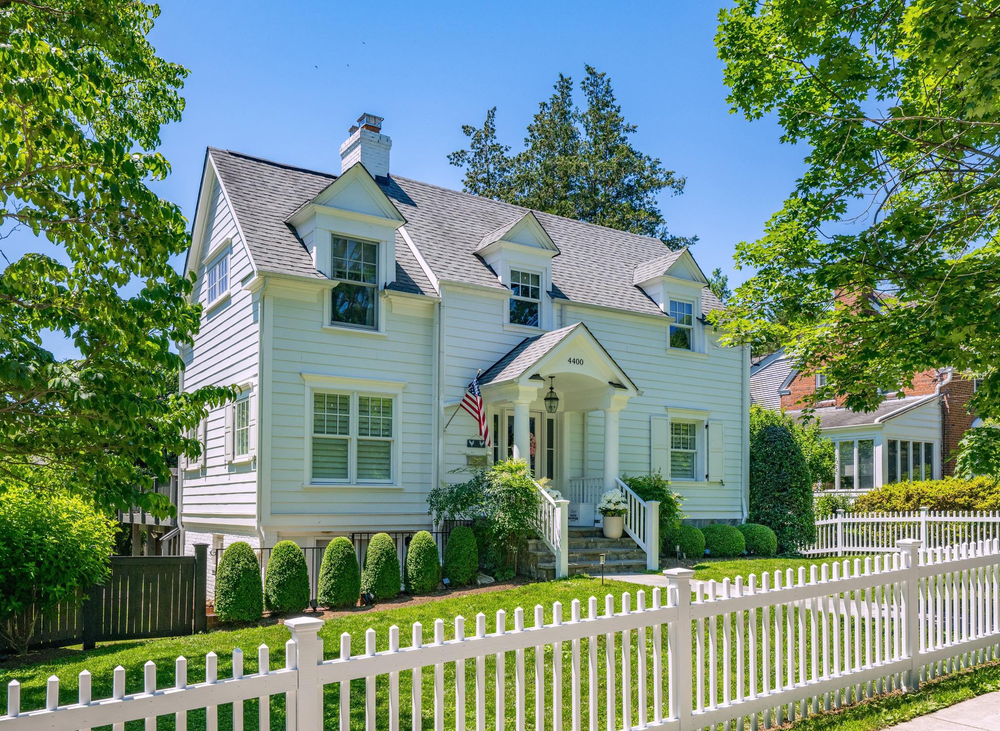 4400 Highland Avenue