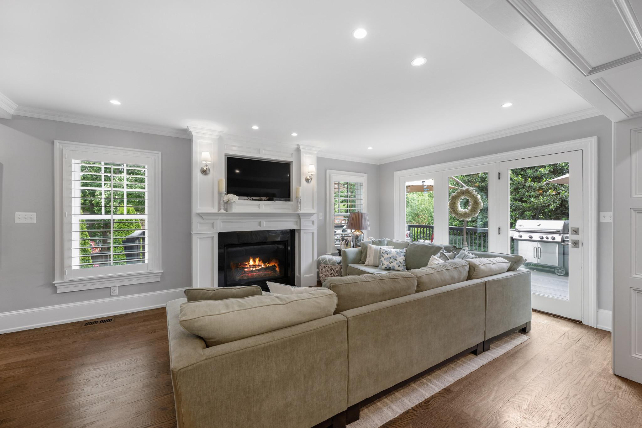 4400 Highland Avenue