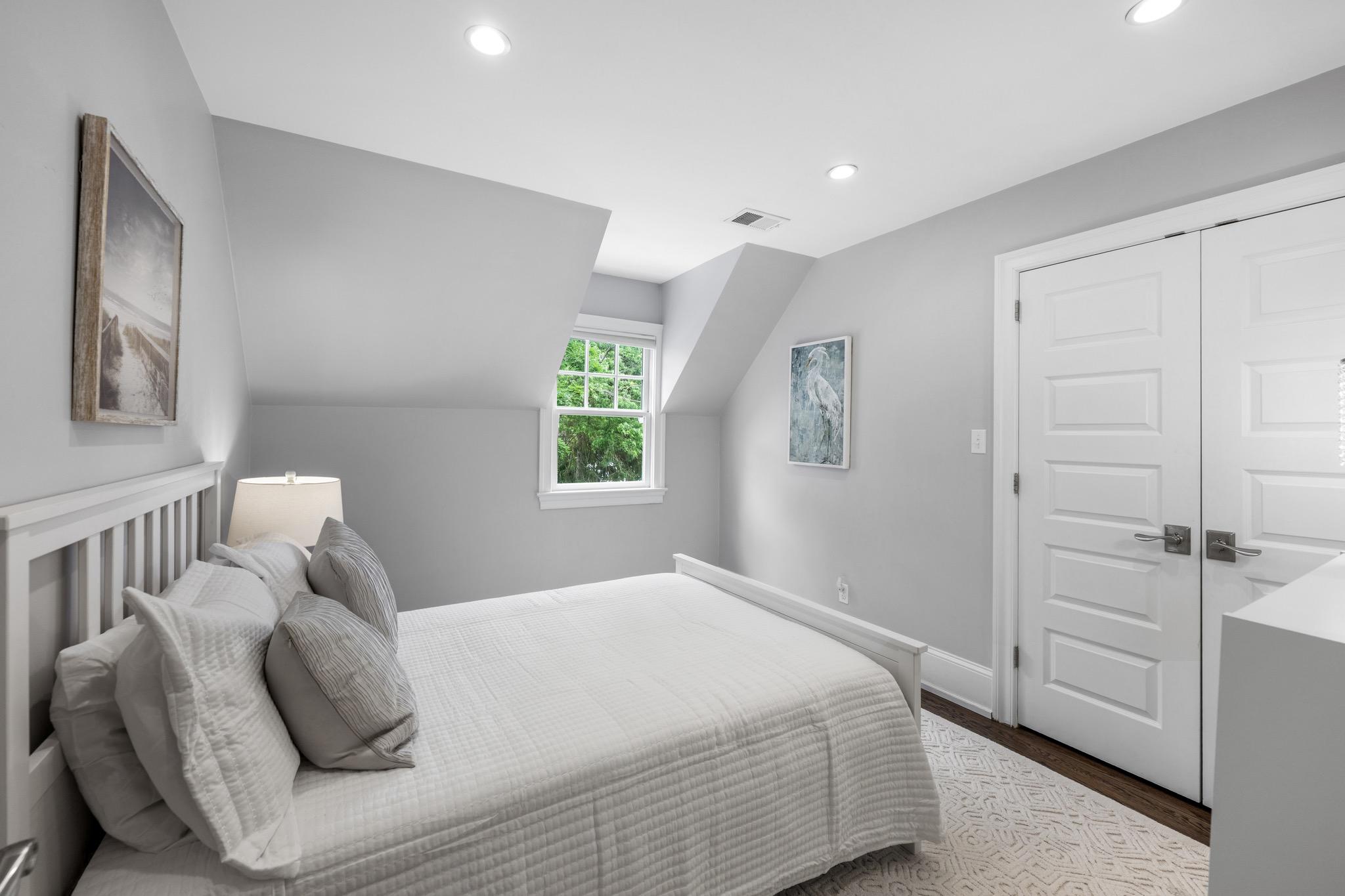 4400 Highland Avenue