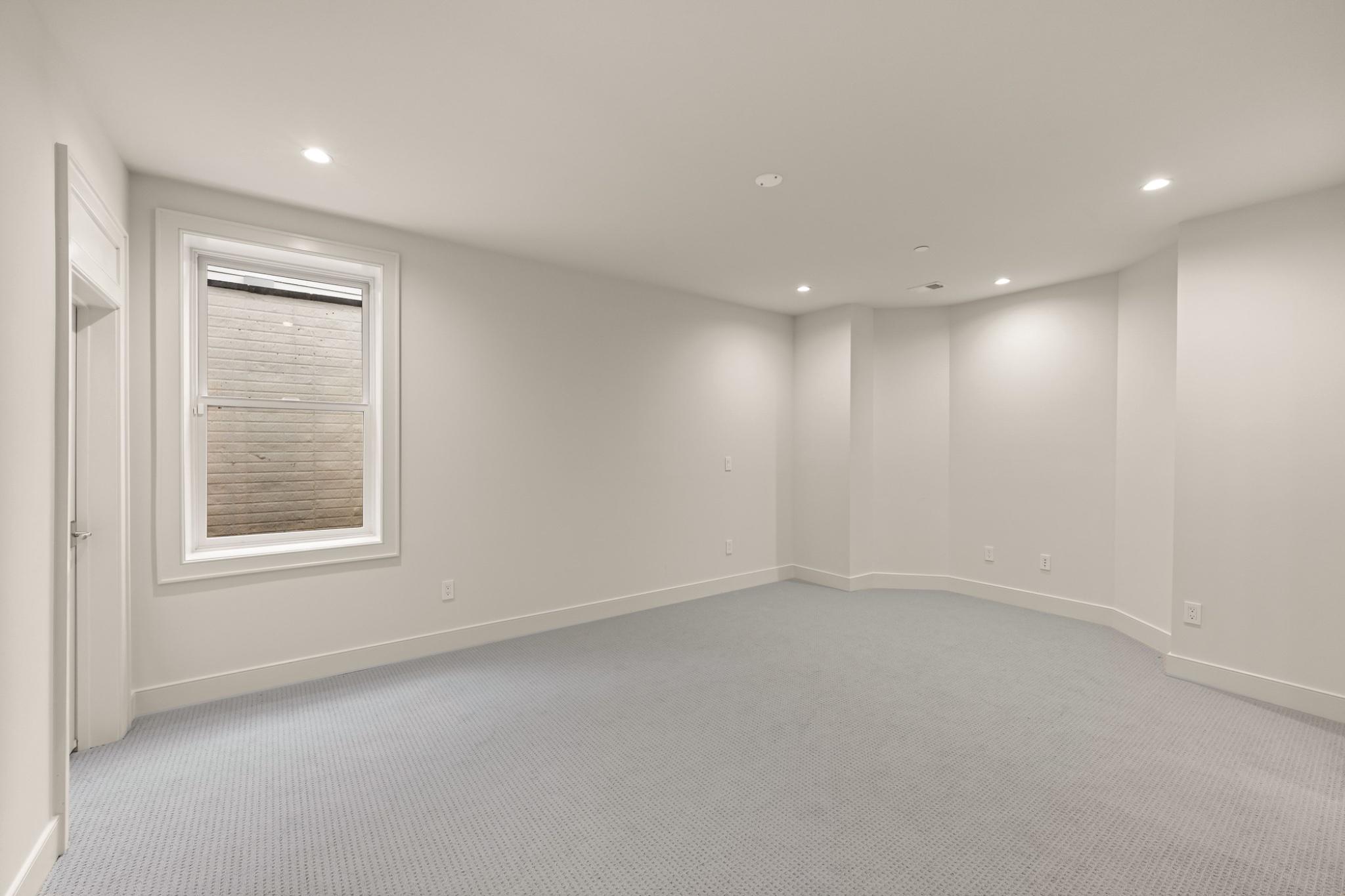 7608 Leesburg Drive