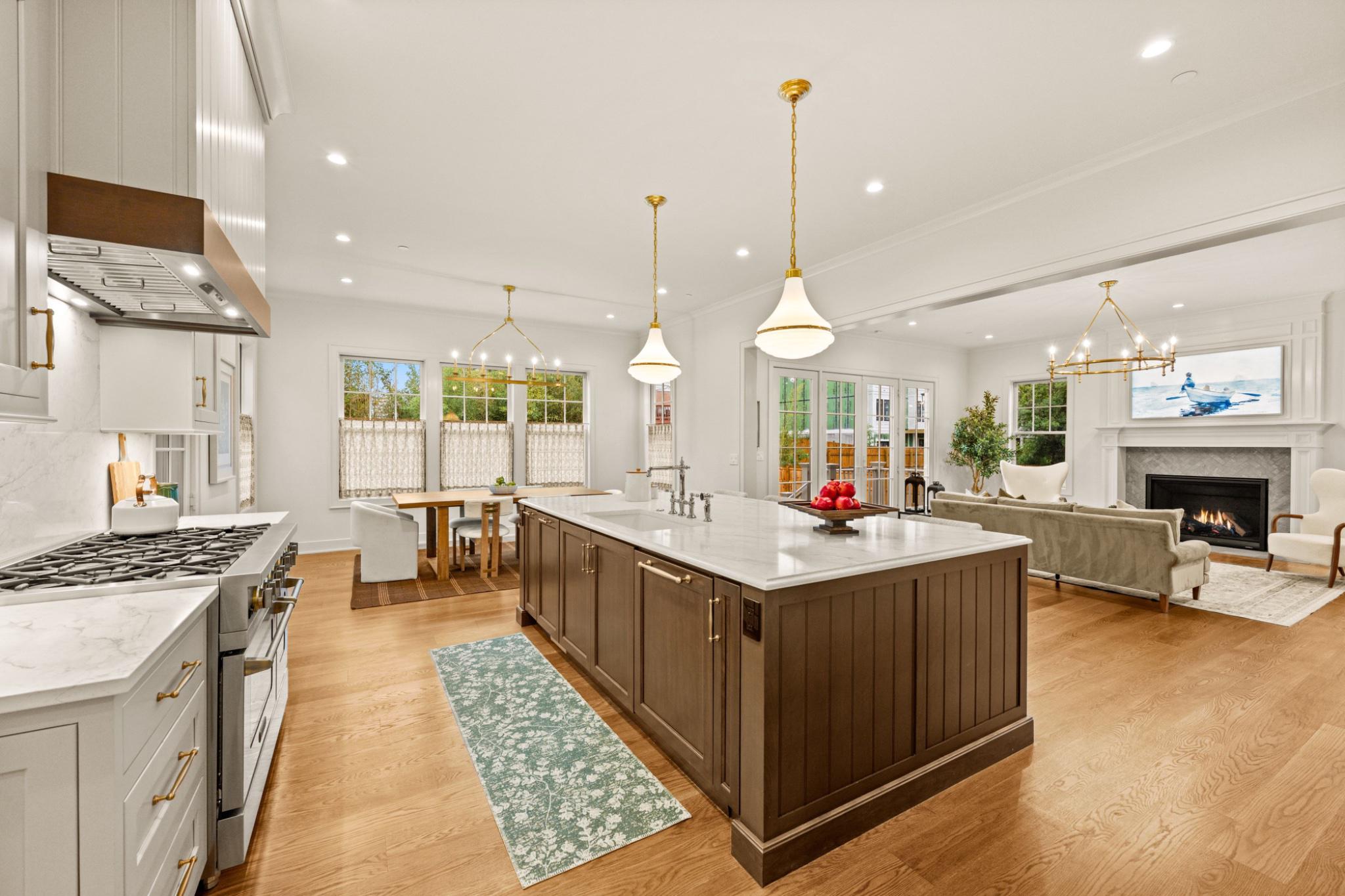 7608 Leesburg Drive