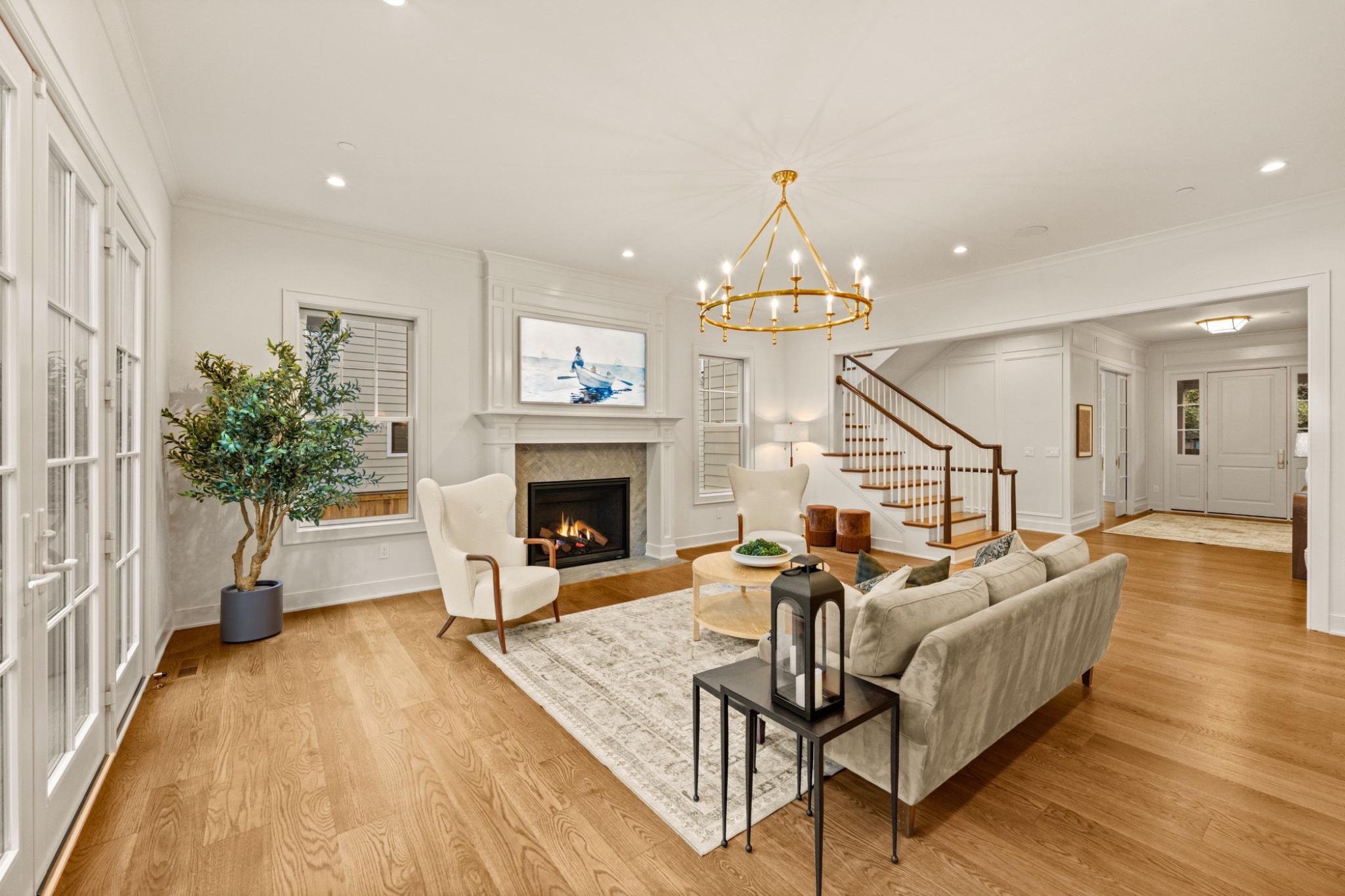 7608 Leesburg Drive