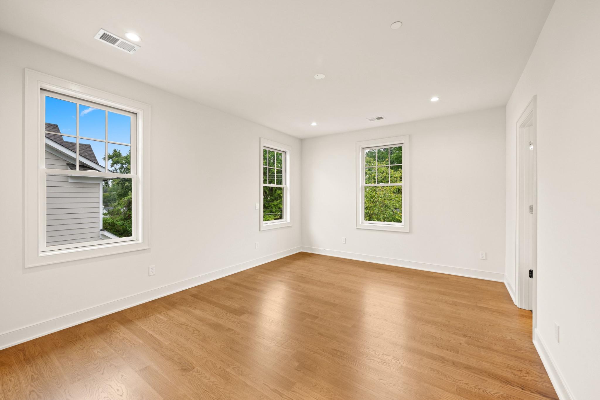 7608 Leesburg Drive