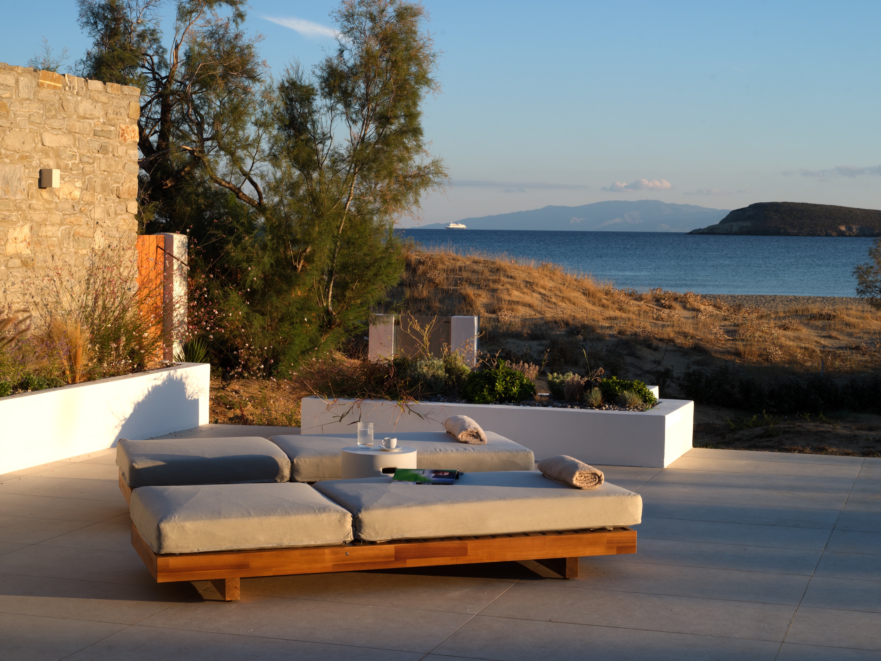 Paros Noema