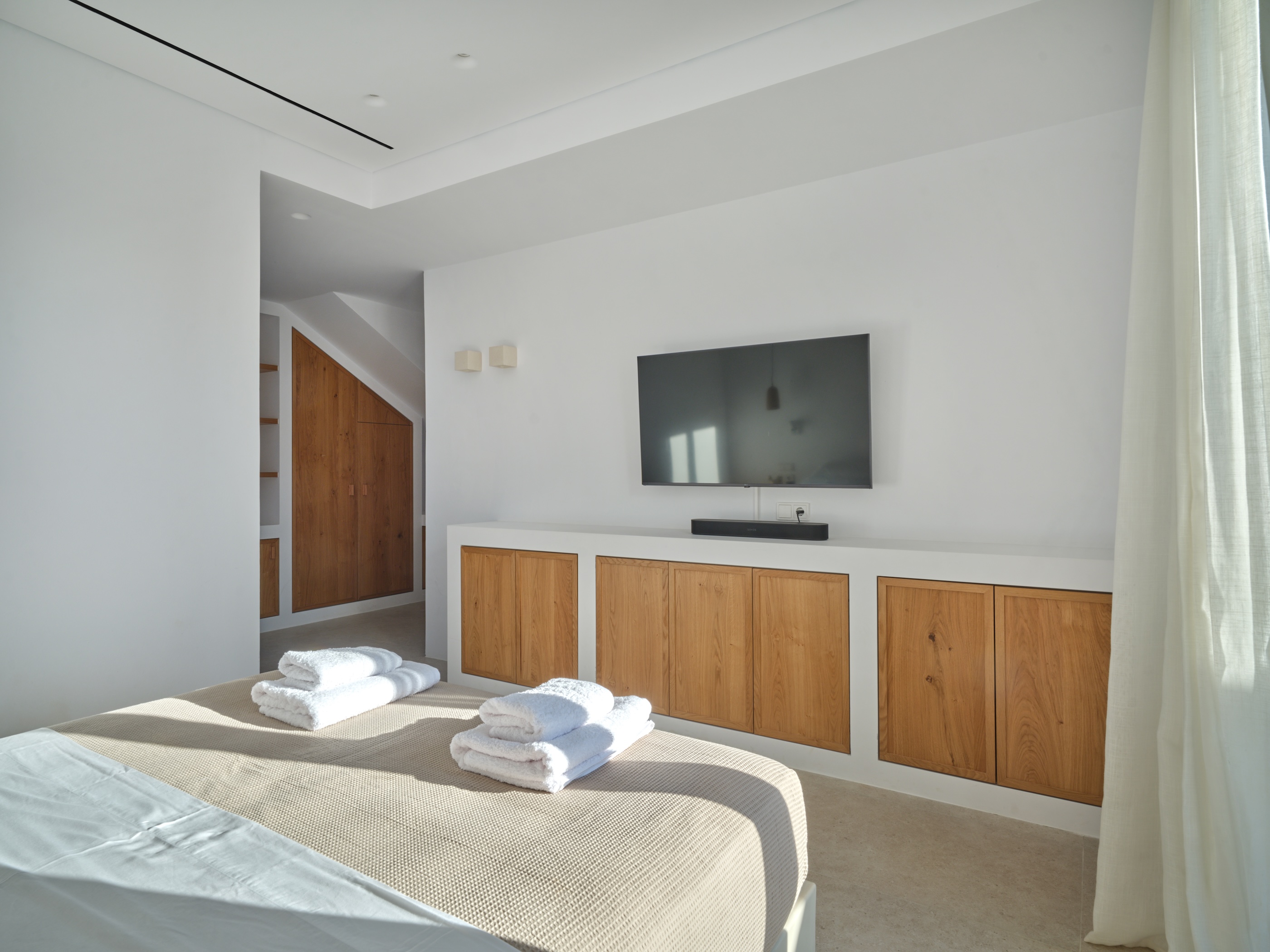 Paros Noema