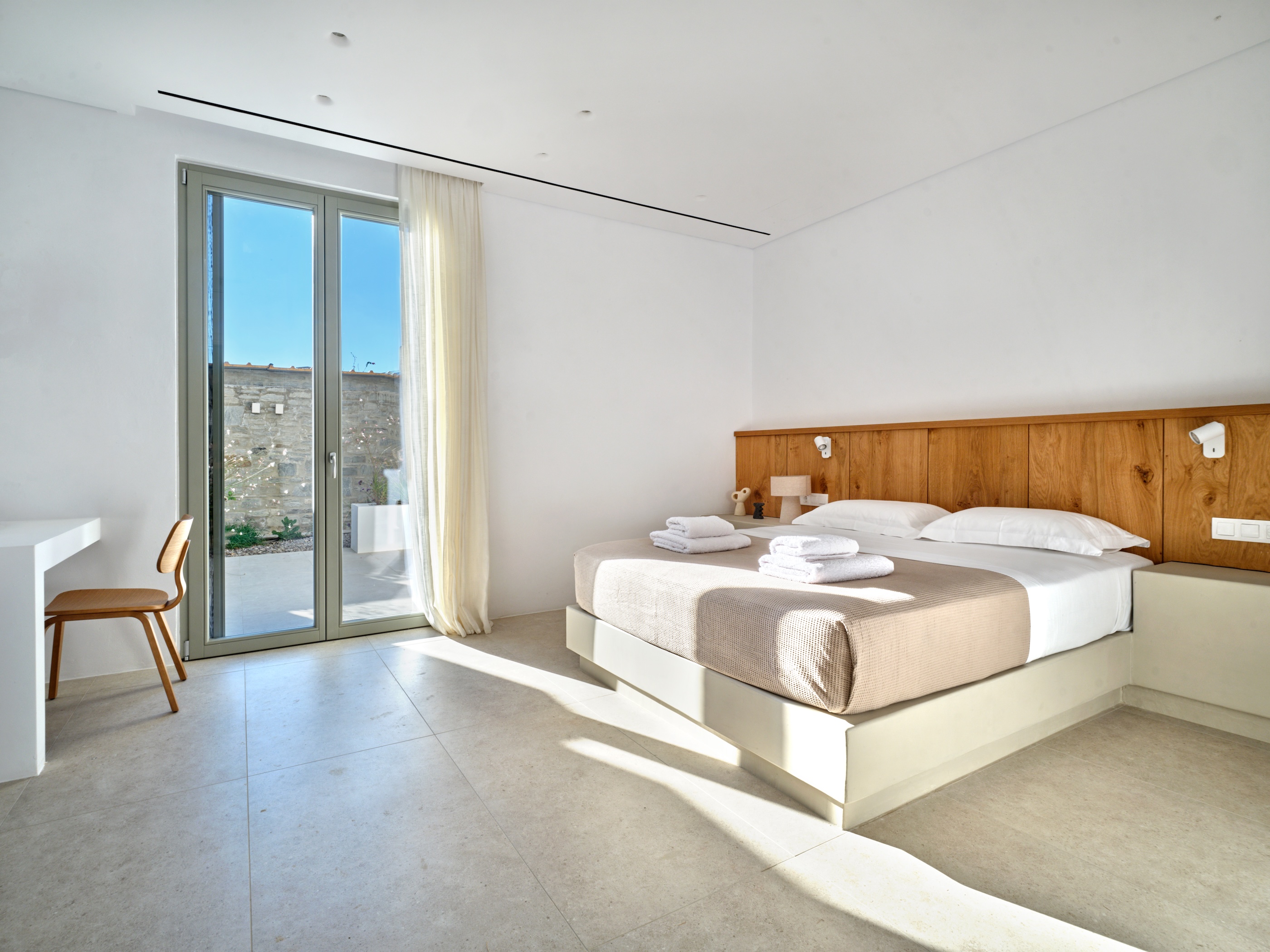 Paros Noema