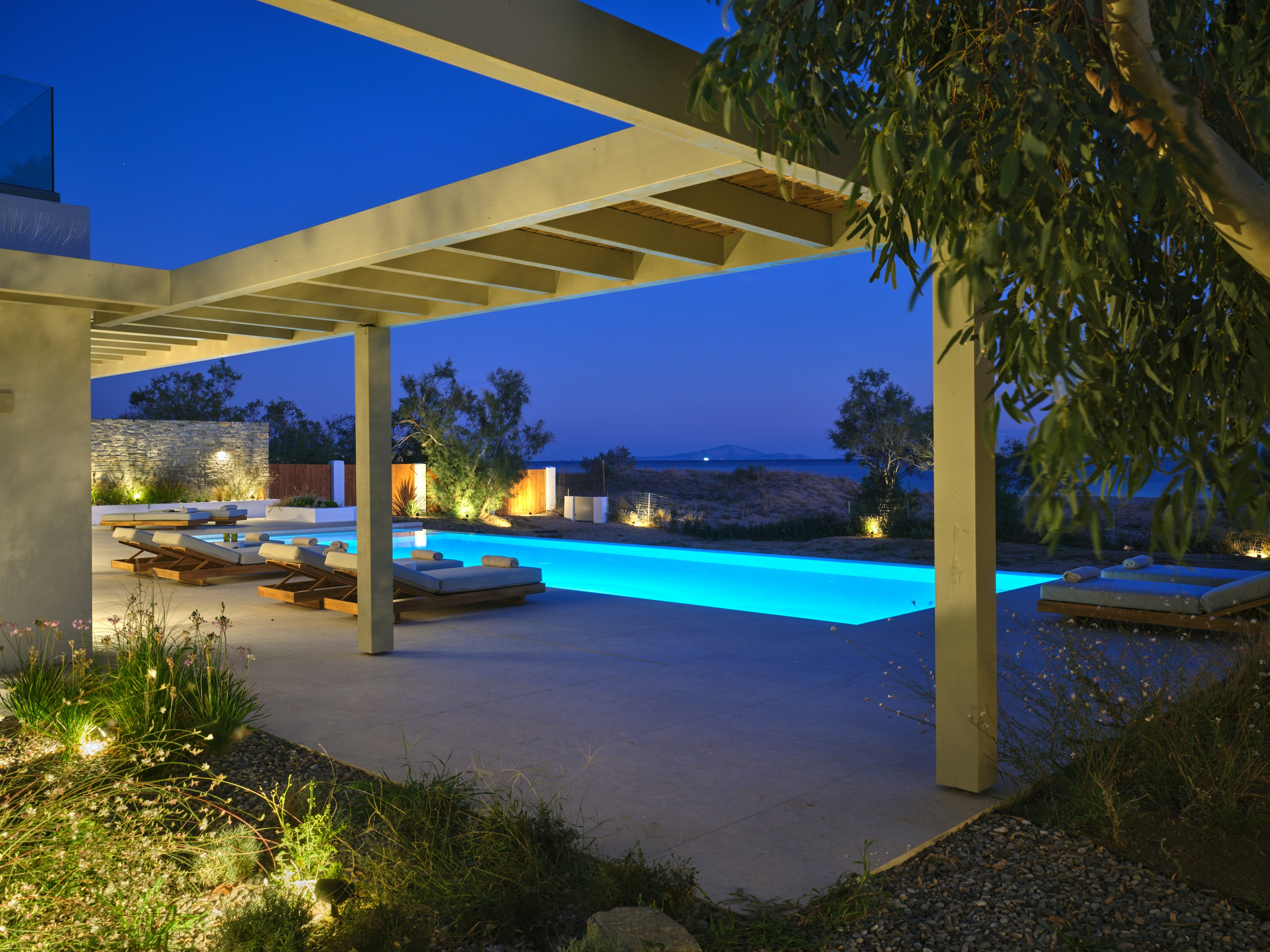 Paros Noema