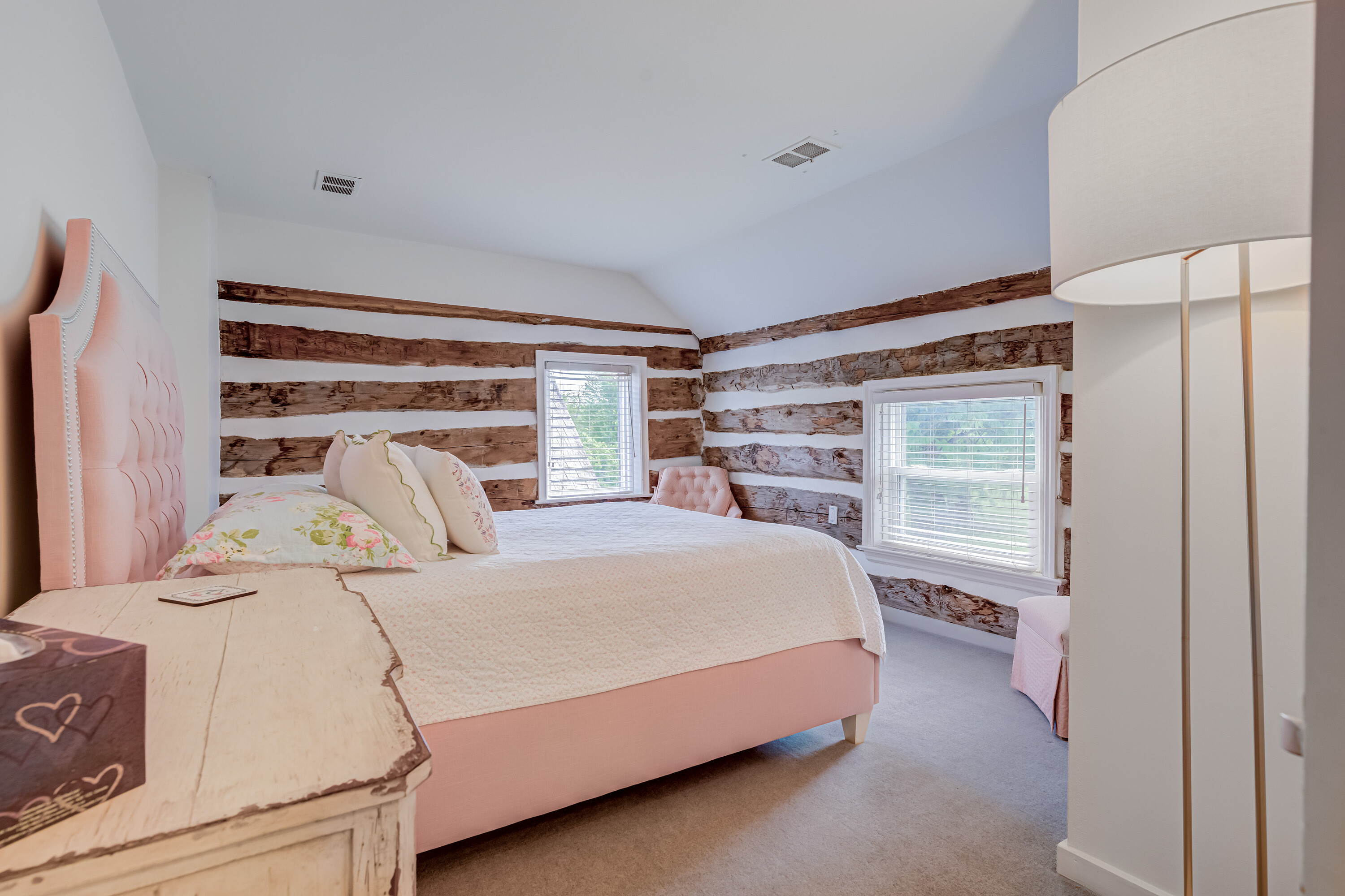 995611 Mono-Adjala Townline, Rosemont