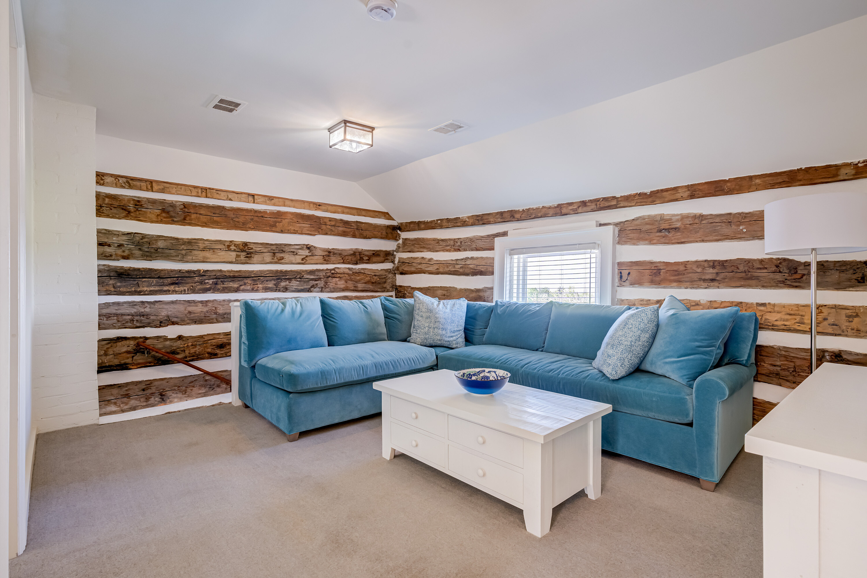 995611 Mono-Adjala Townline, Rosemont