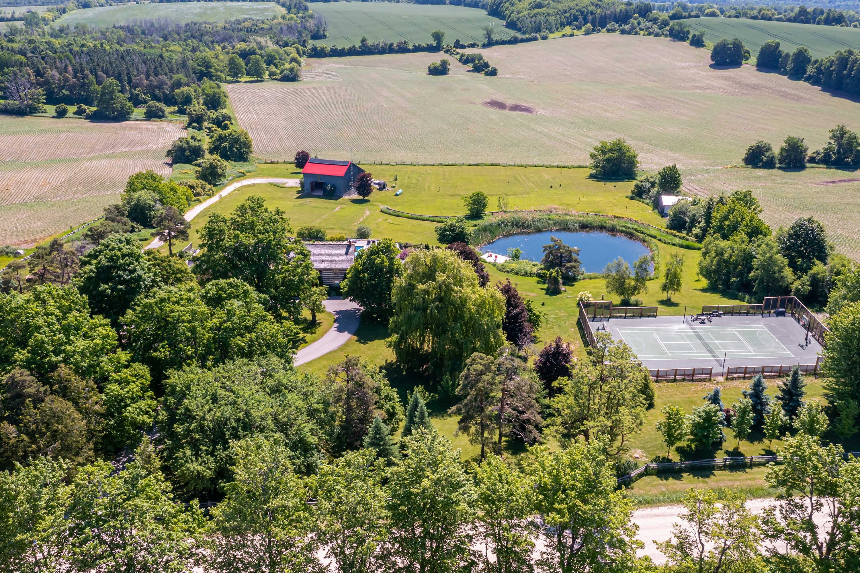 995611 Mono-Adjala Townline, Rosemont