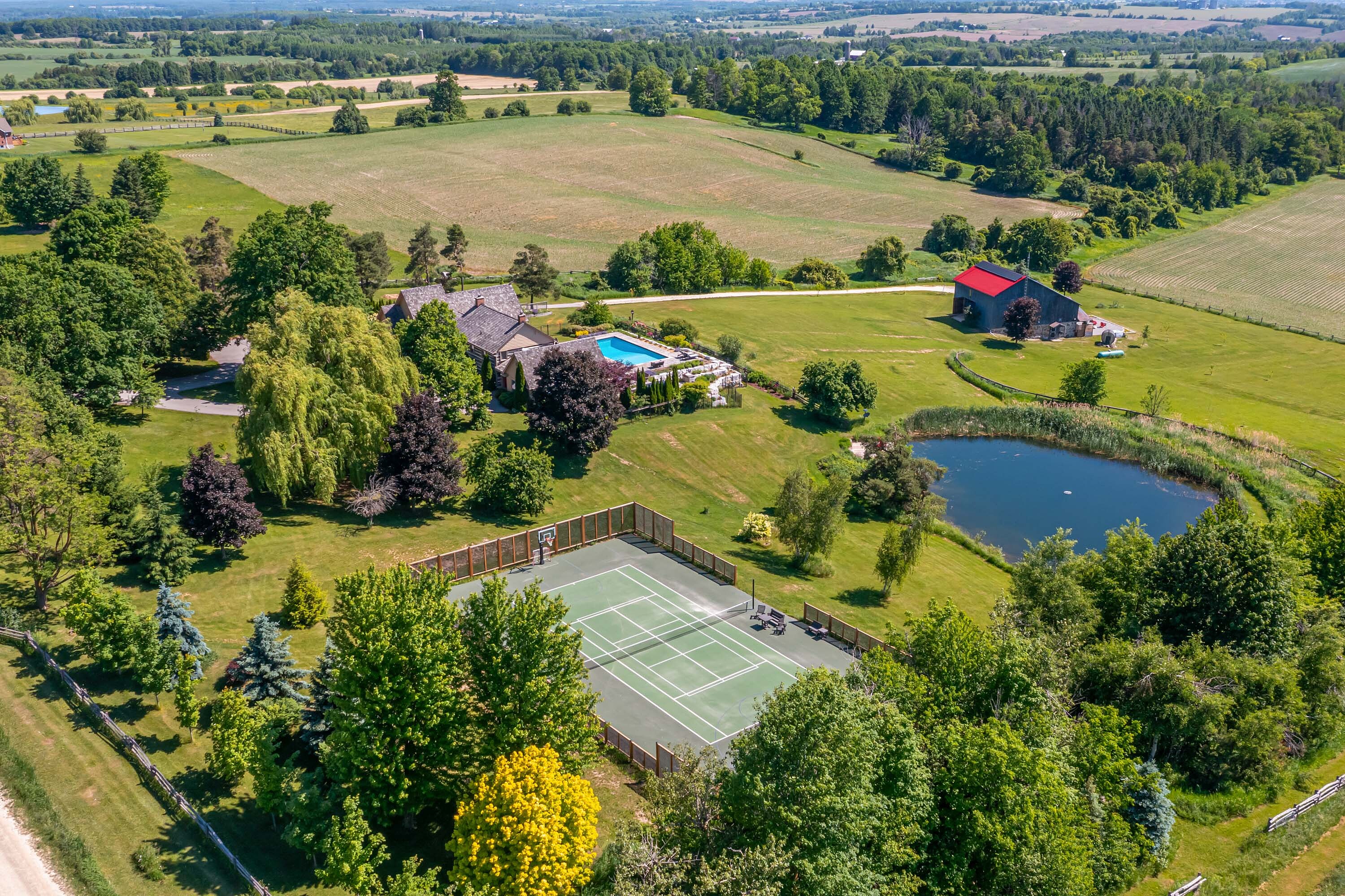 995611 Mono-Adjala Townline, Rosemont