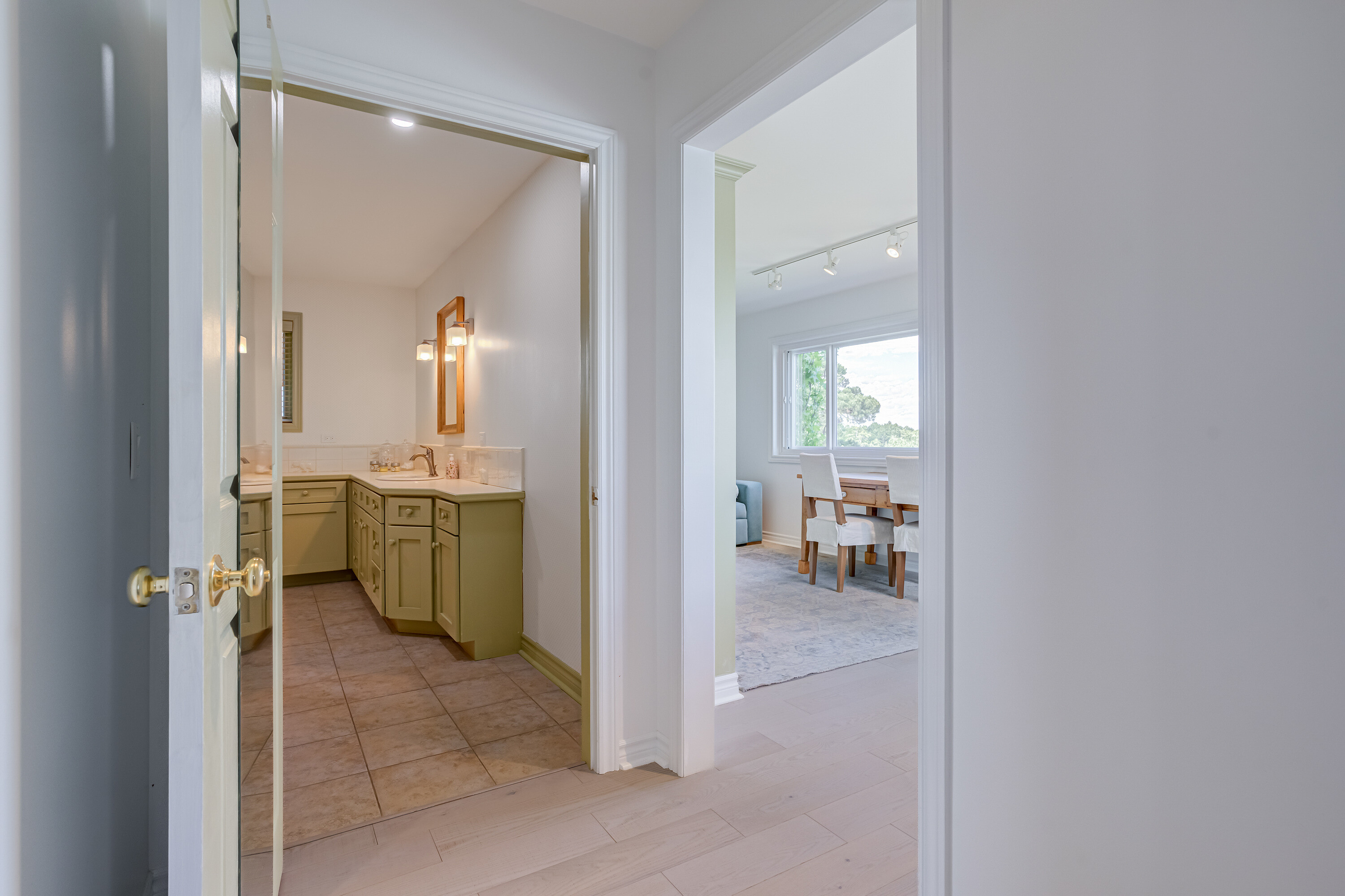 995611 Mono-Adjala Townline, Rosemont