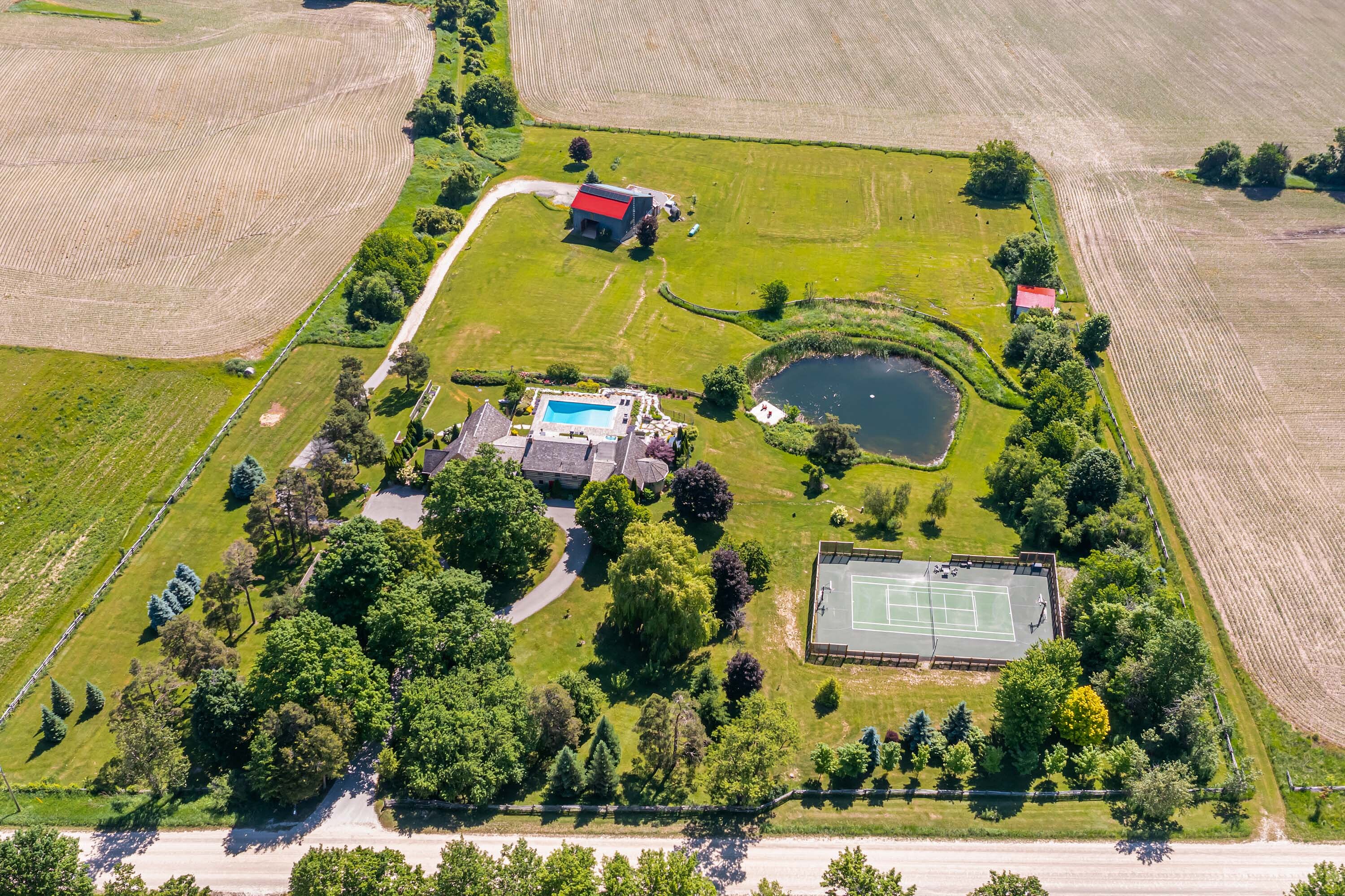 995611 Mono-Adjala Townline, Rosemont