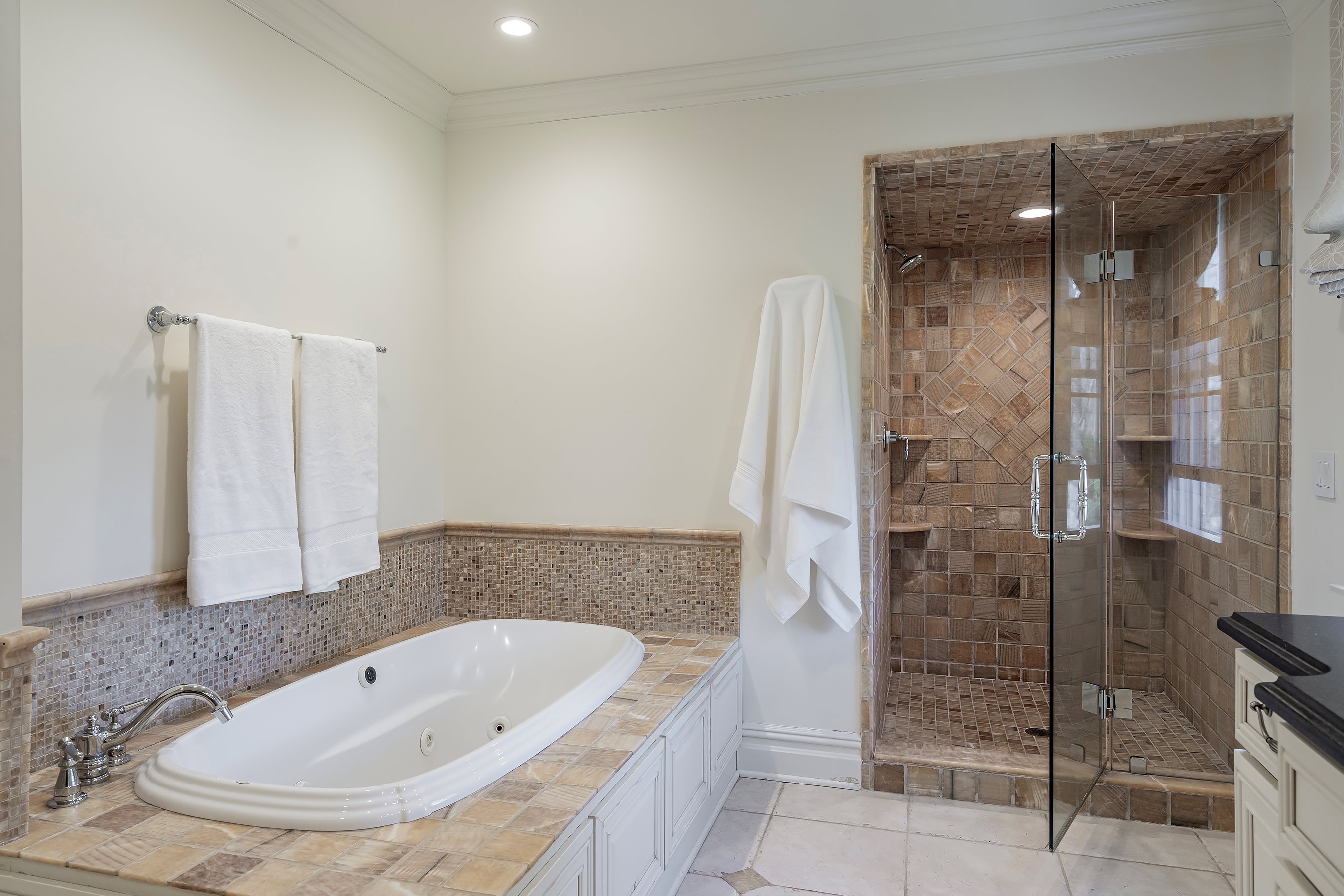 33 Oakes Rd