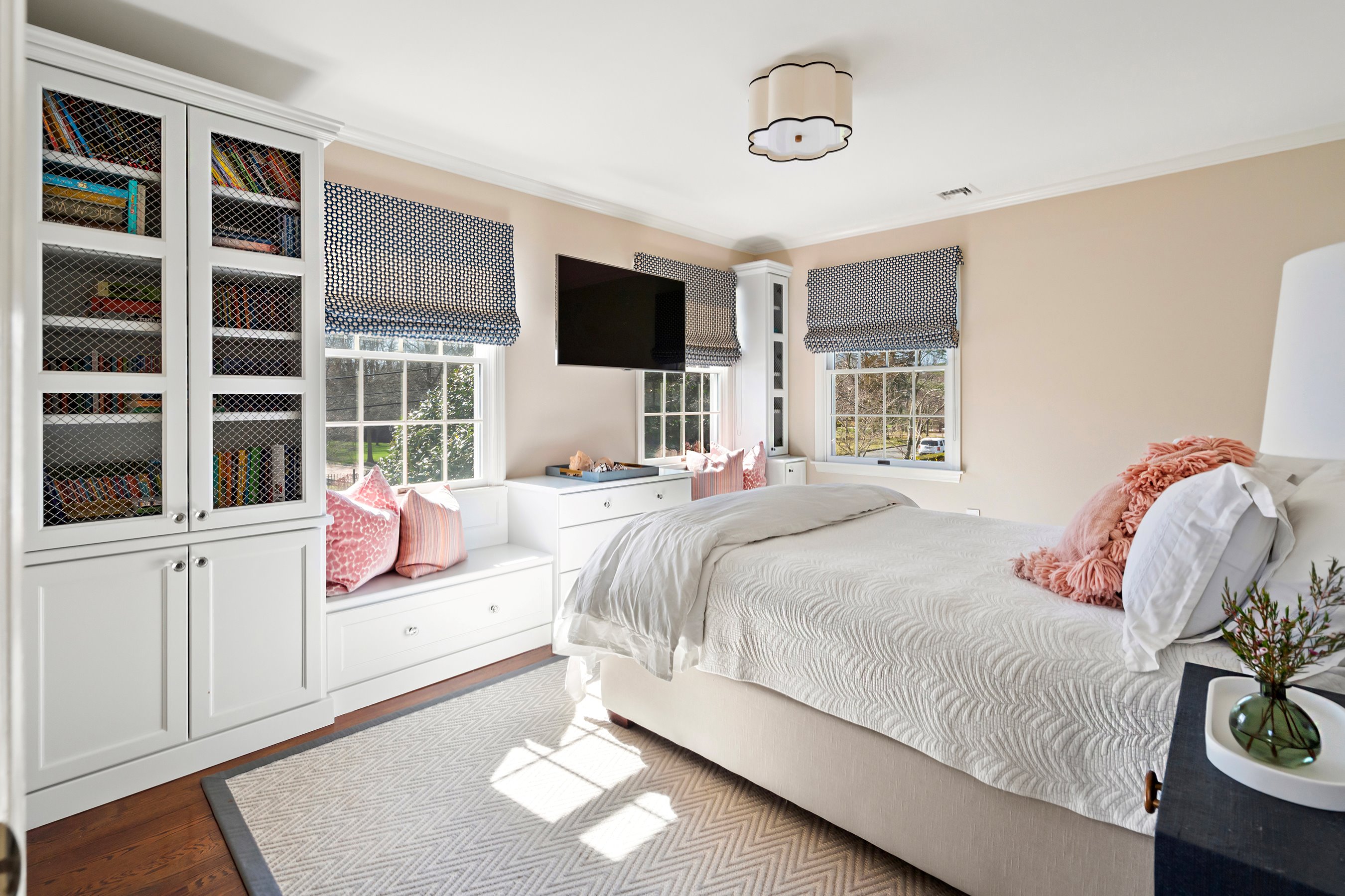 33 Oakes Rd