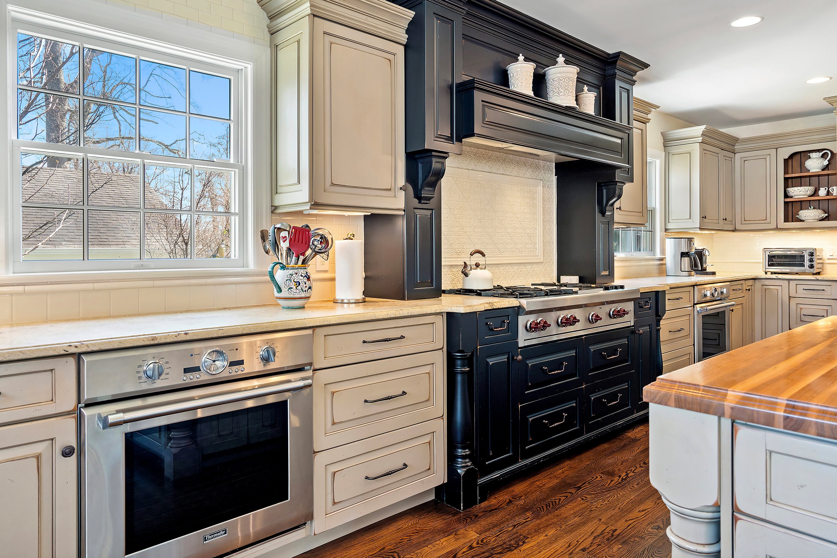 33 Oakes Rd