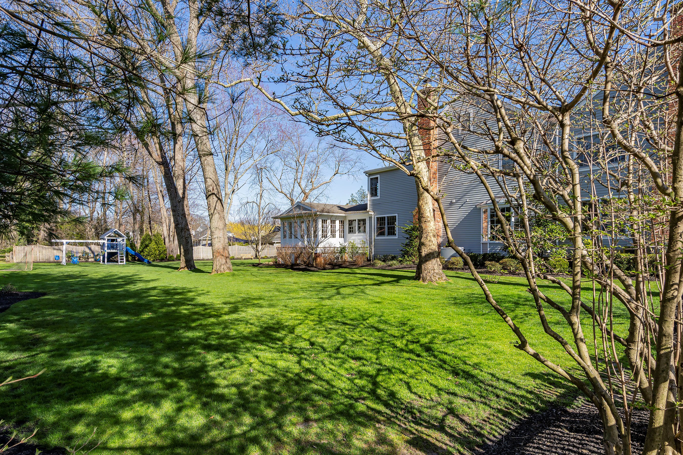 33 Oakes Rd