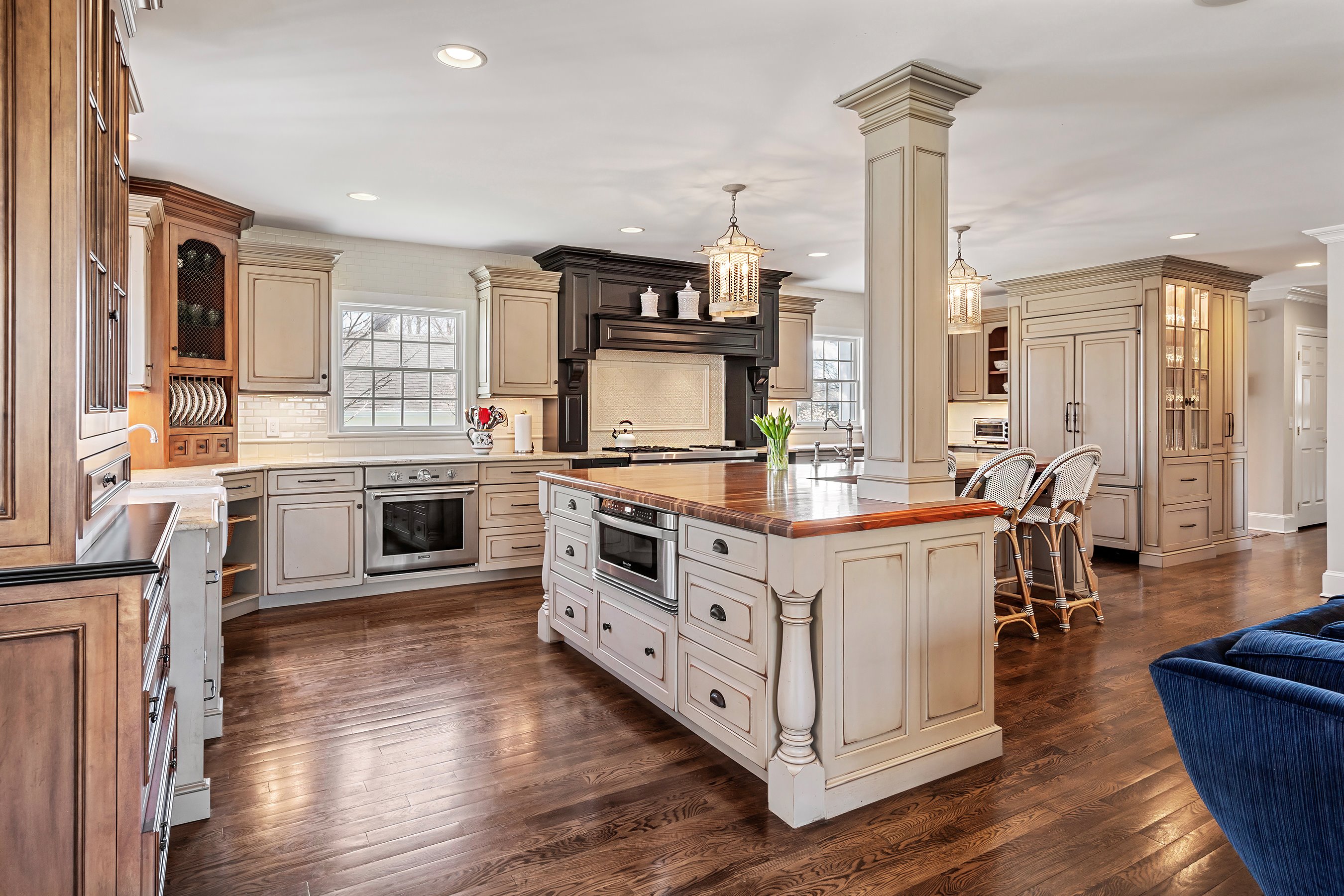 33 Oakes Rd