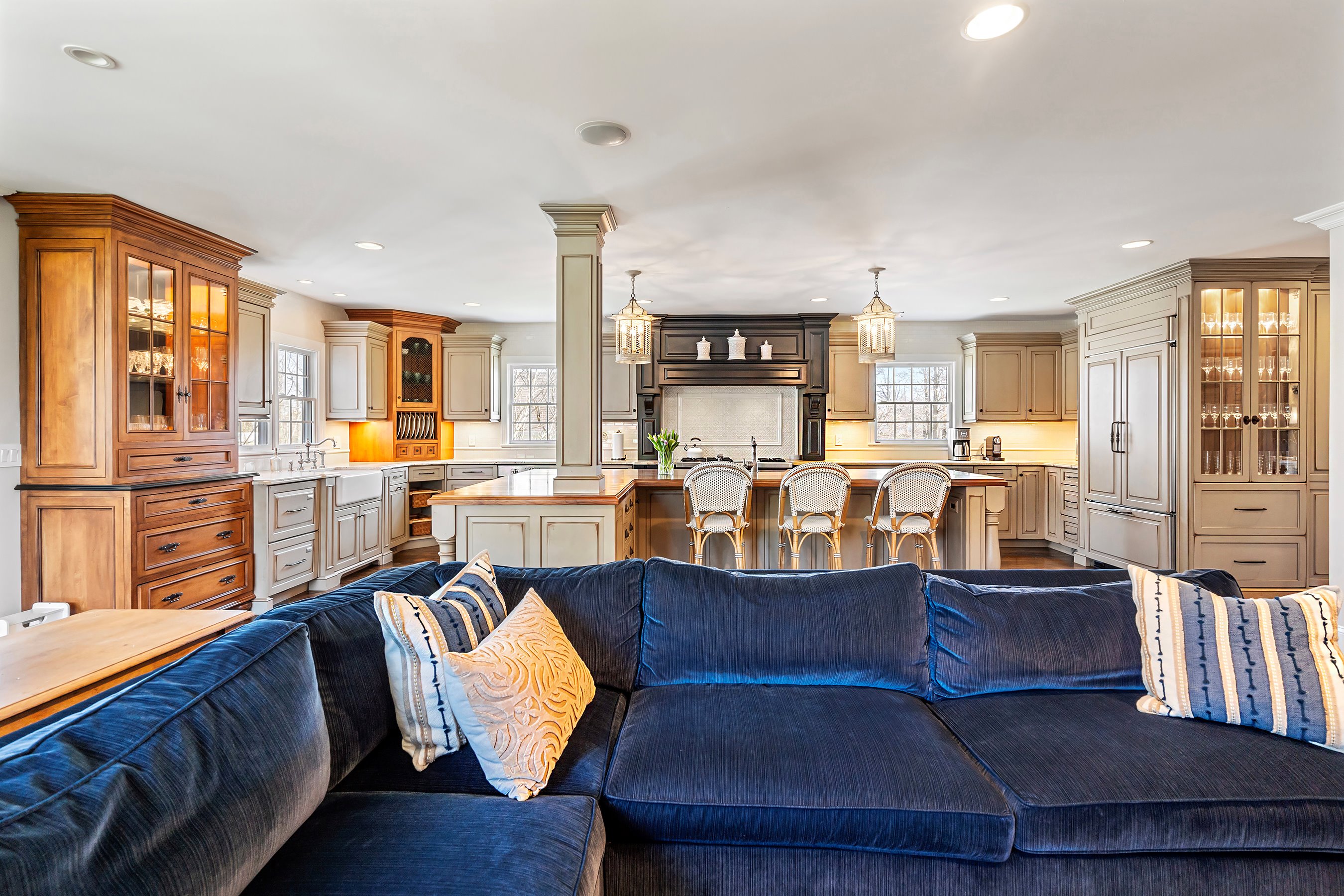 33 Oakes Rd