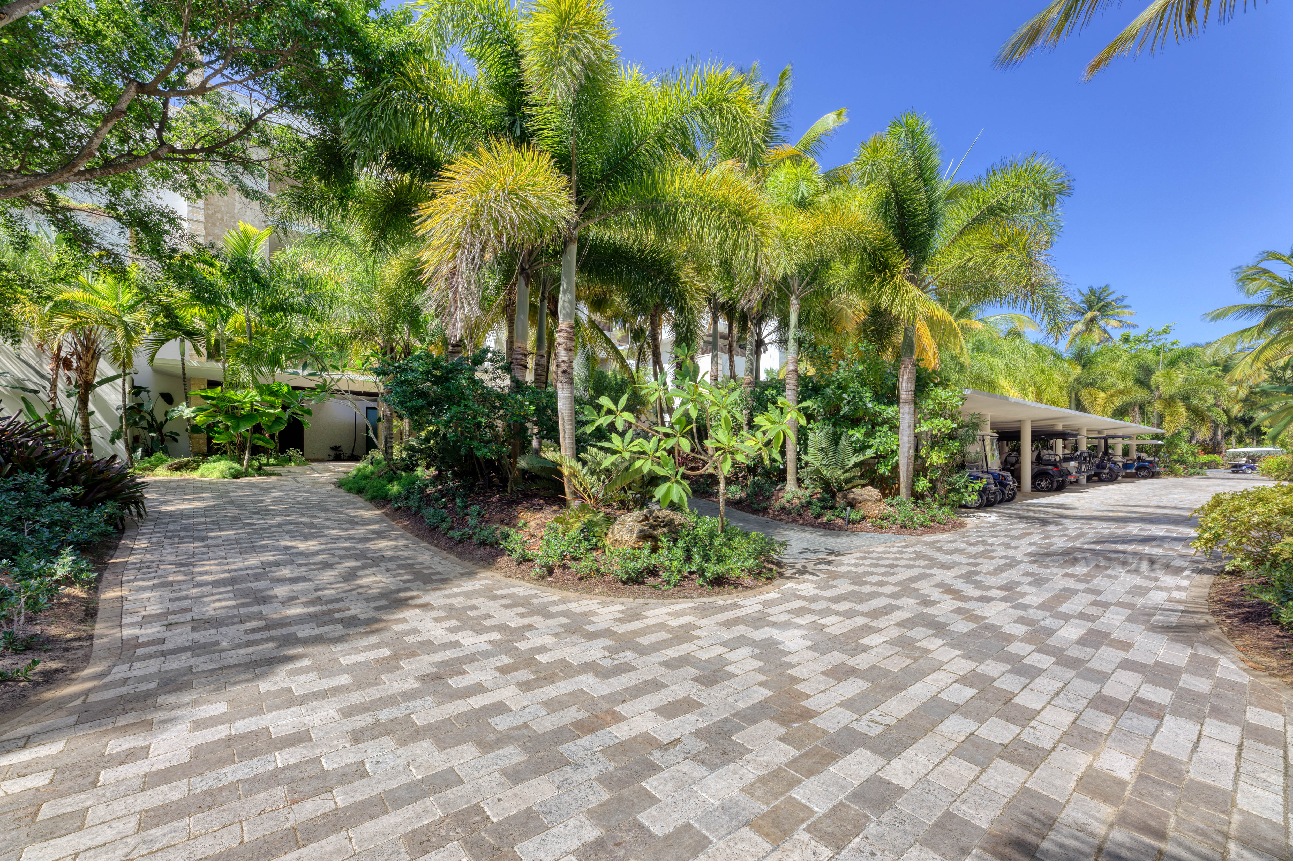 200 Dorado Beach Drive, West Beach 3241-3242