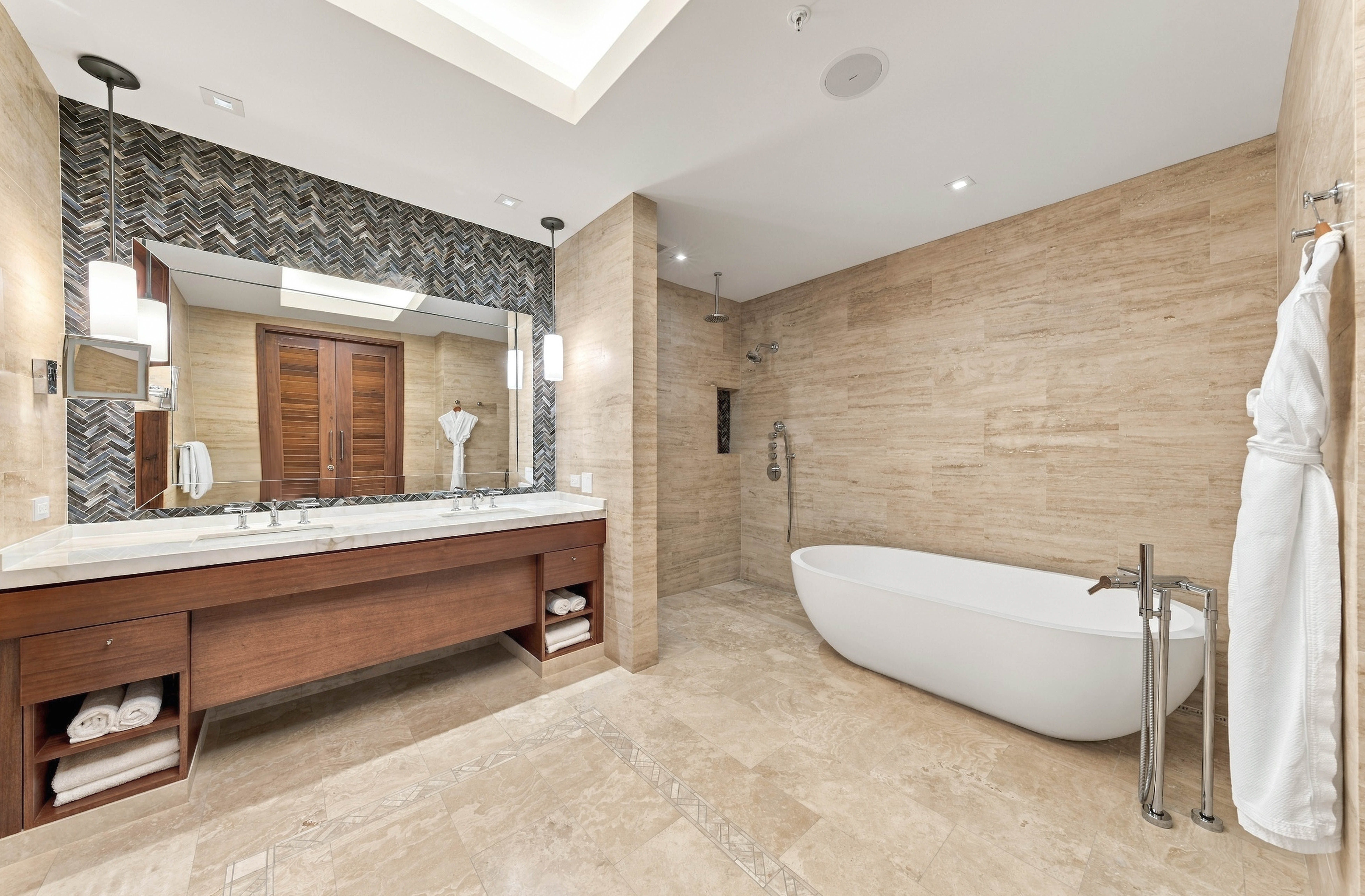200 Dorado Beach Drive, West Beach 3241-3242